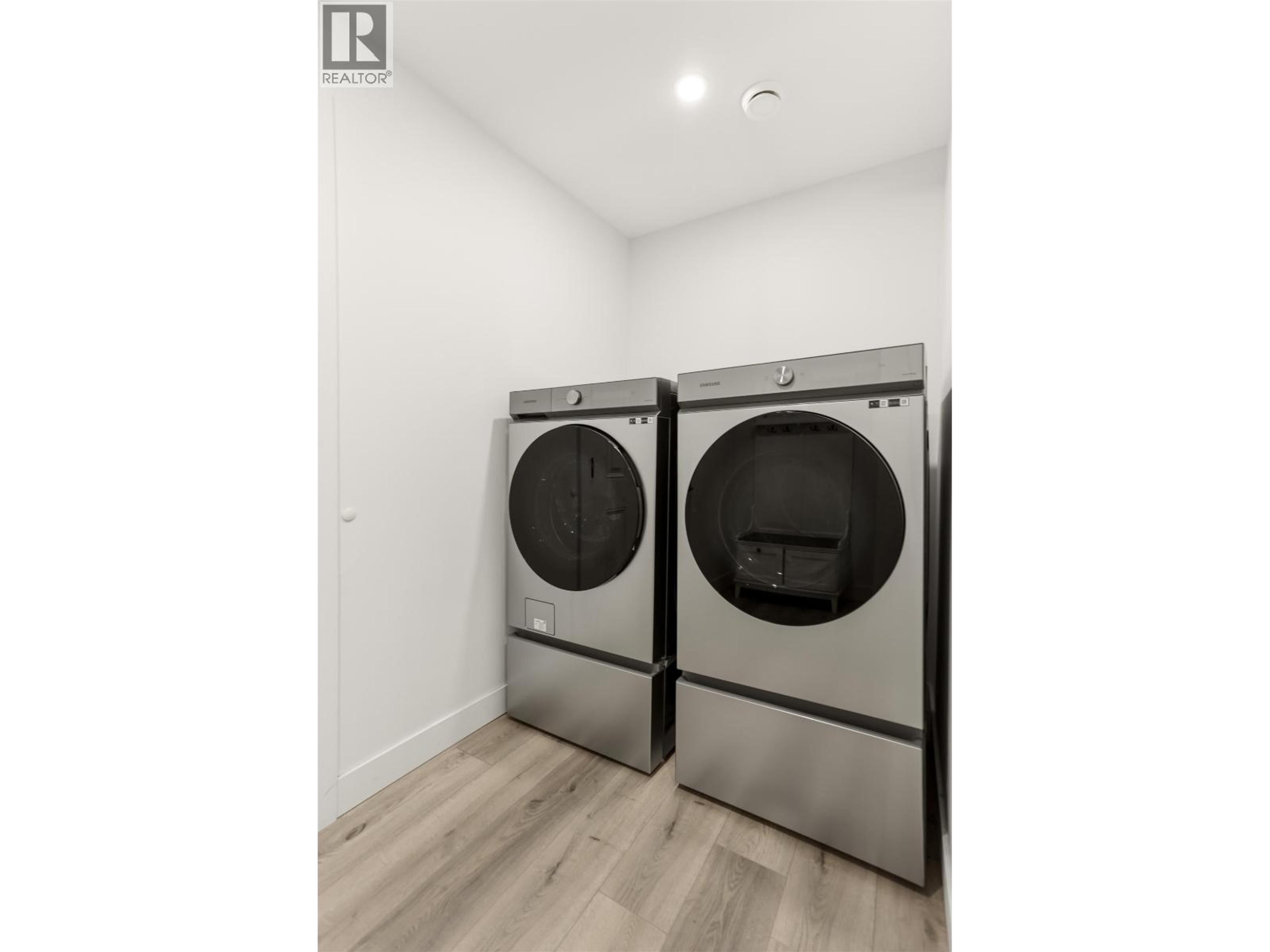 5224 SMITH AVENUE - 10