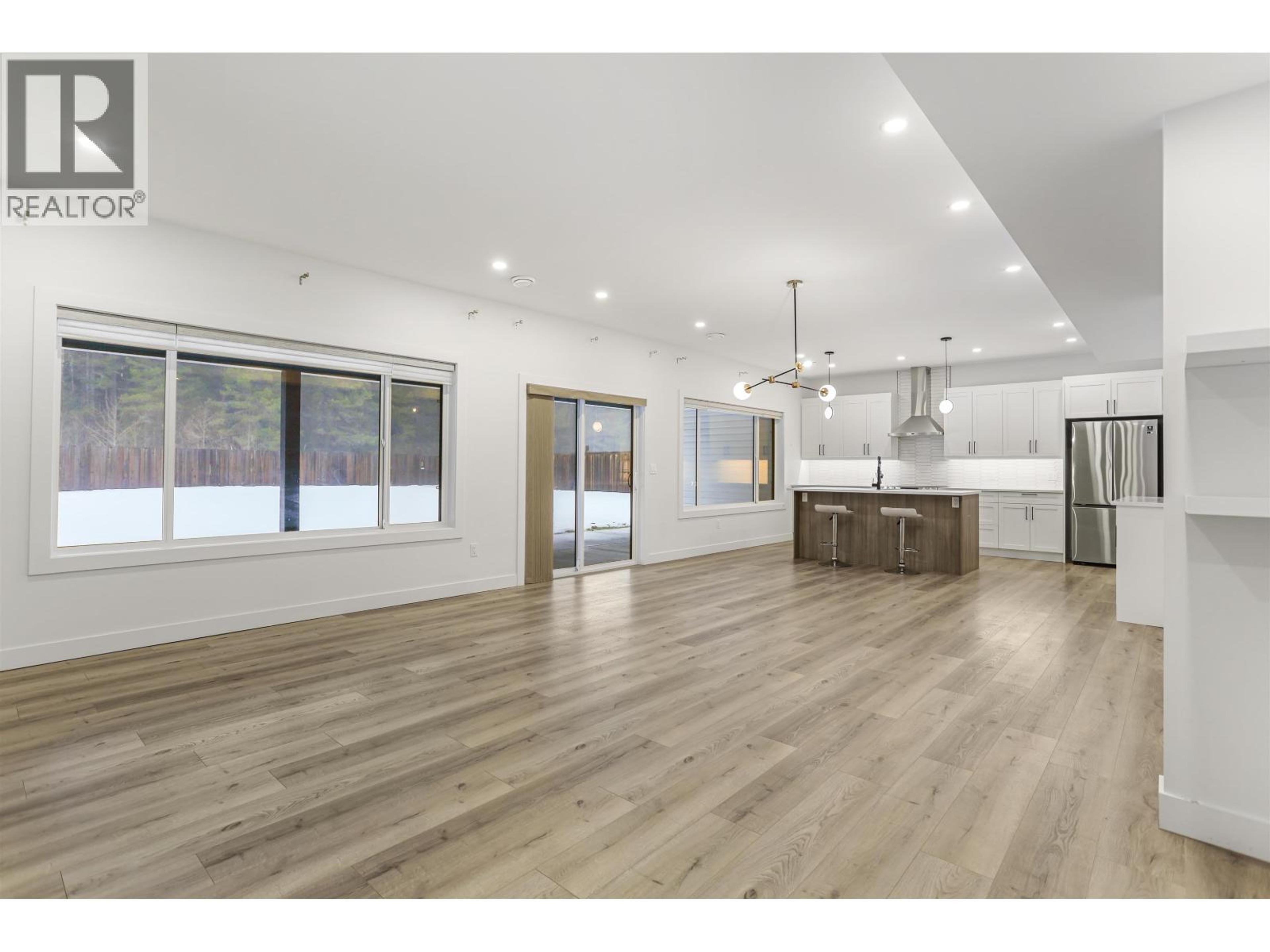 5224 SMITH AVENUE - 7