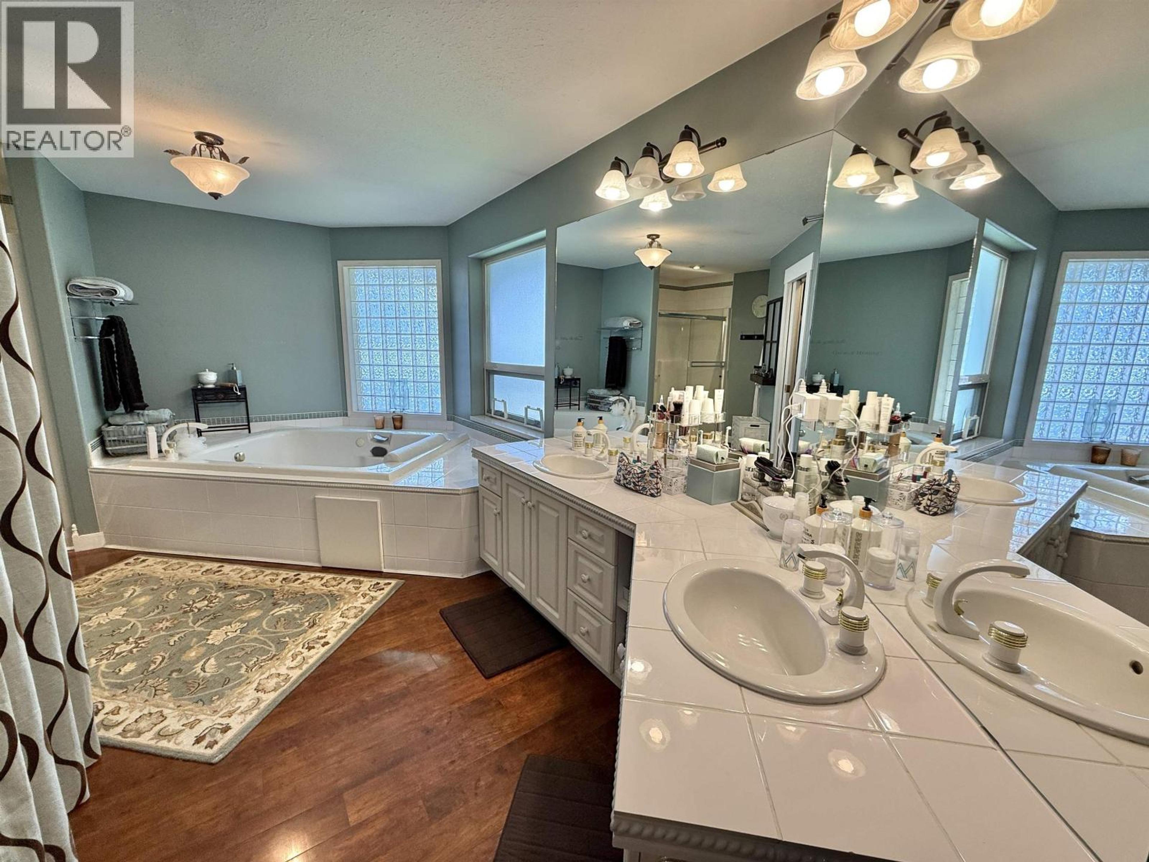 108 LAWLOR DRIVE - 31