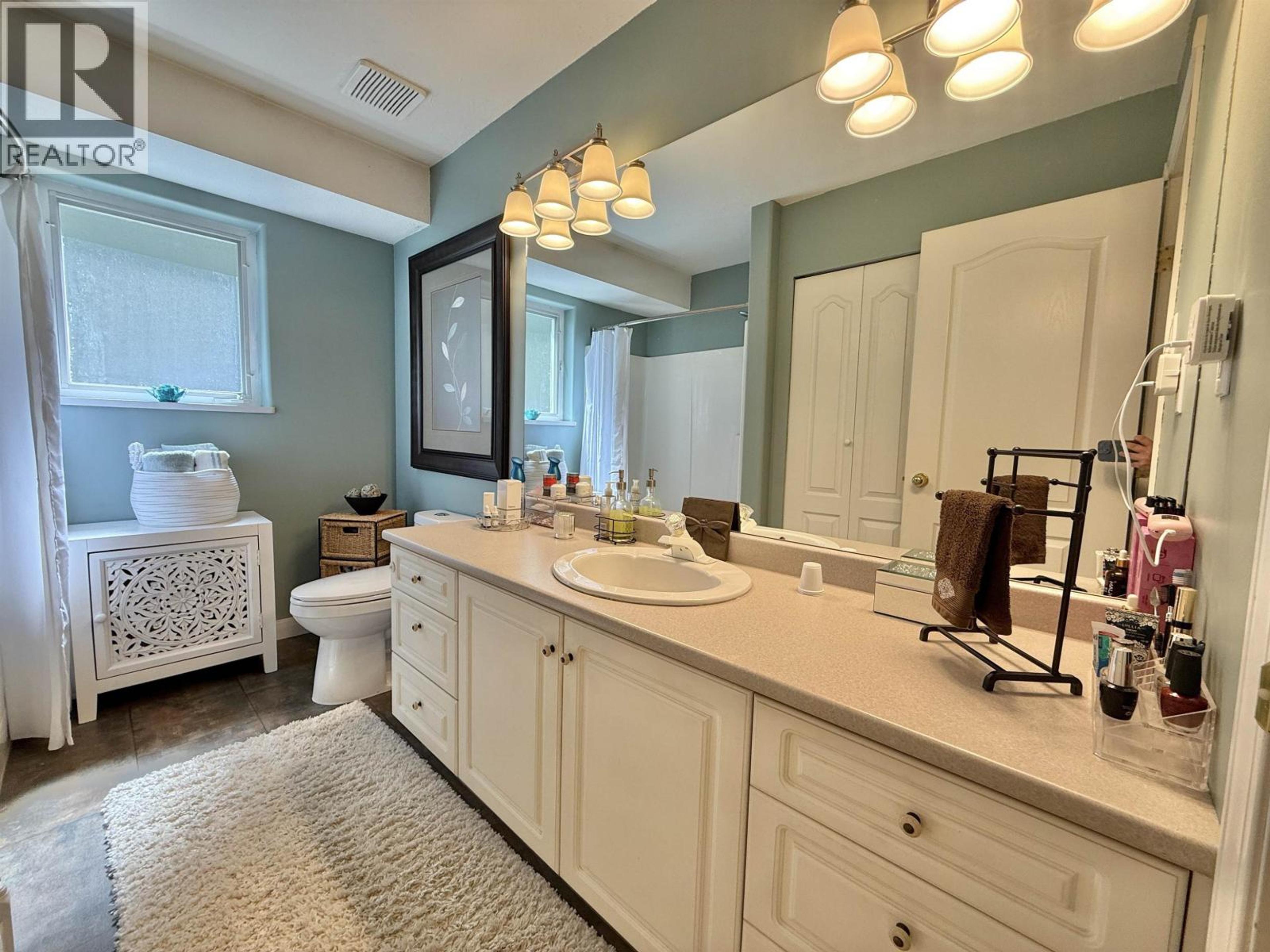 108 LAWLOR DRIVE - 35