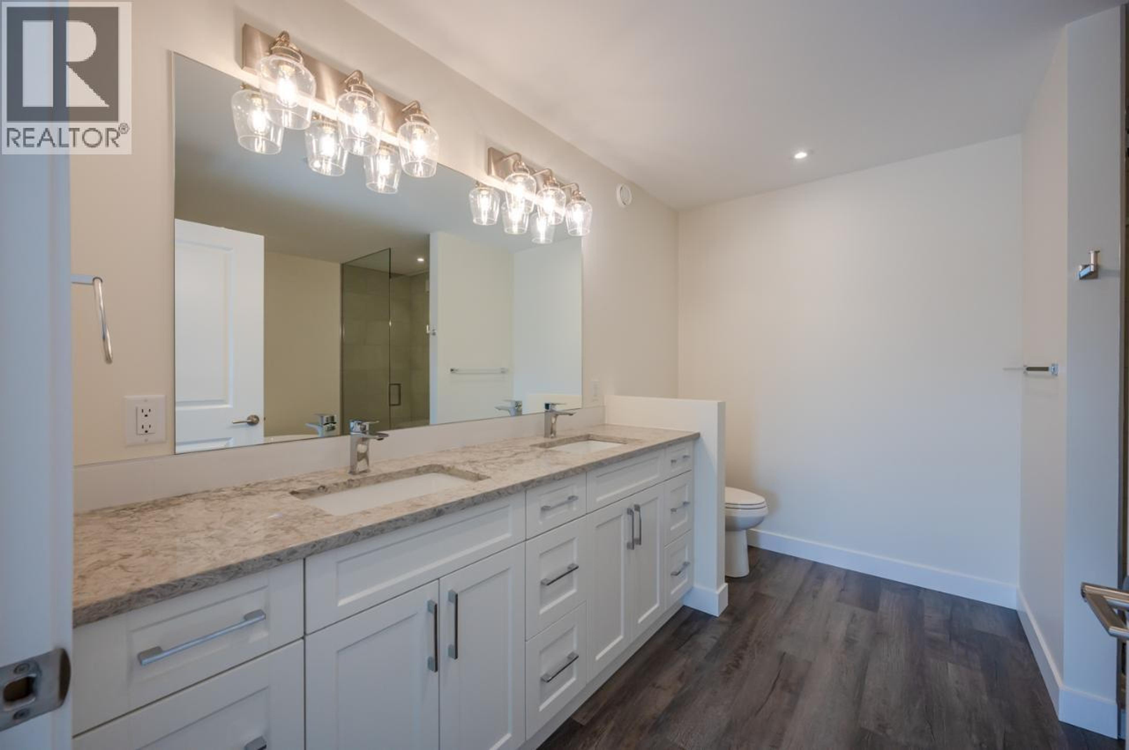 6380 OKANAGAN STREET - 19