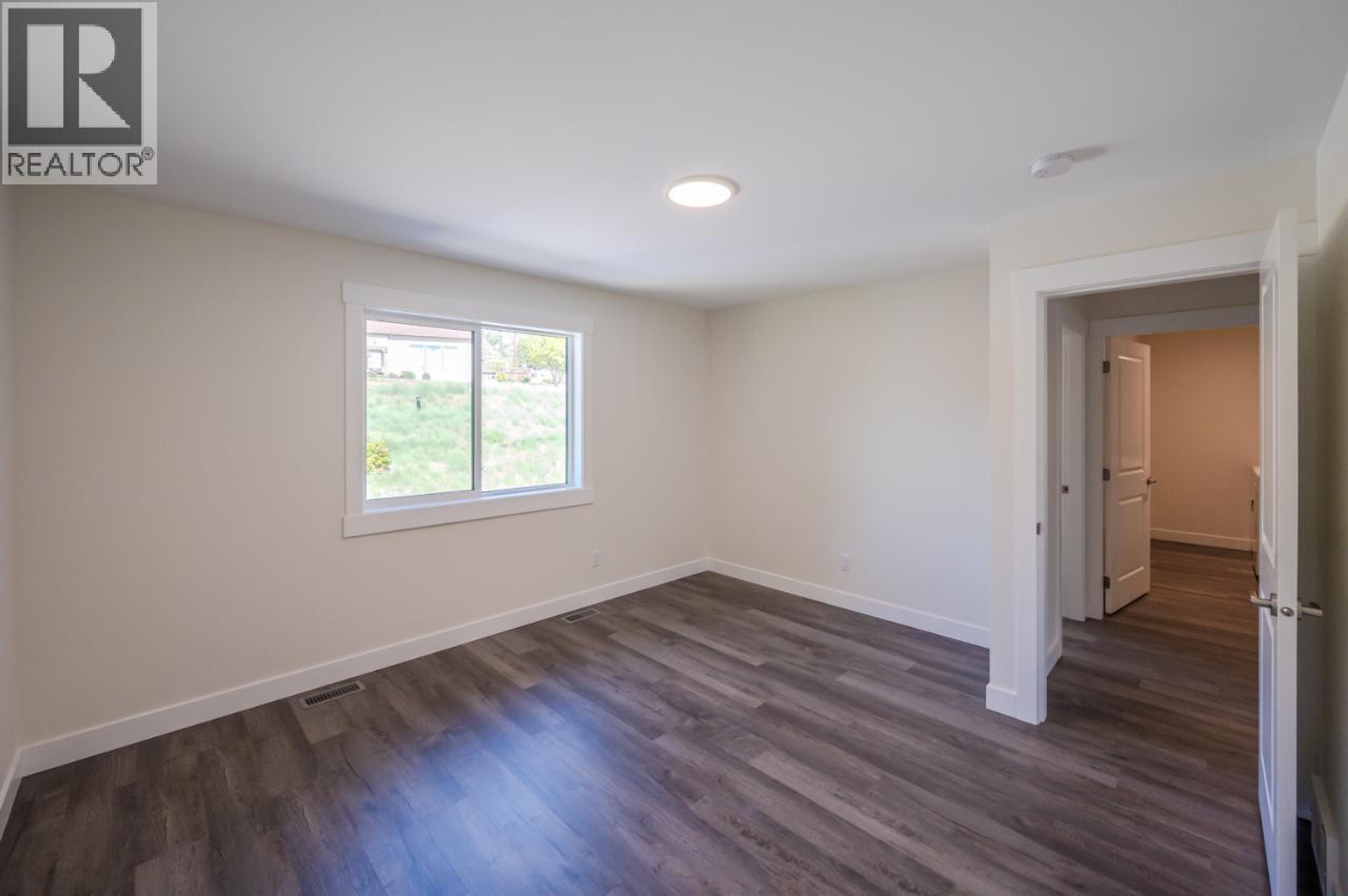 6380 OKANAGAN STREET - 32