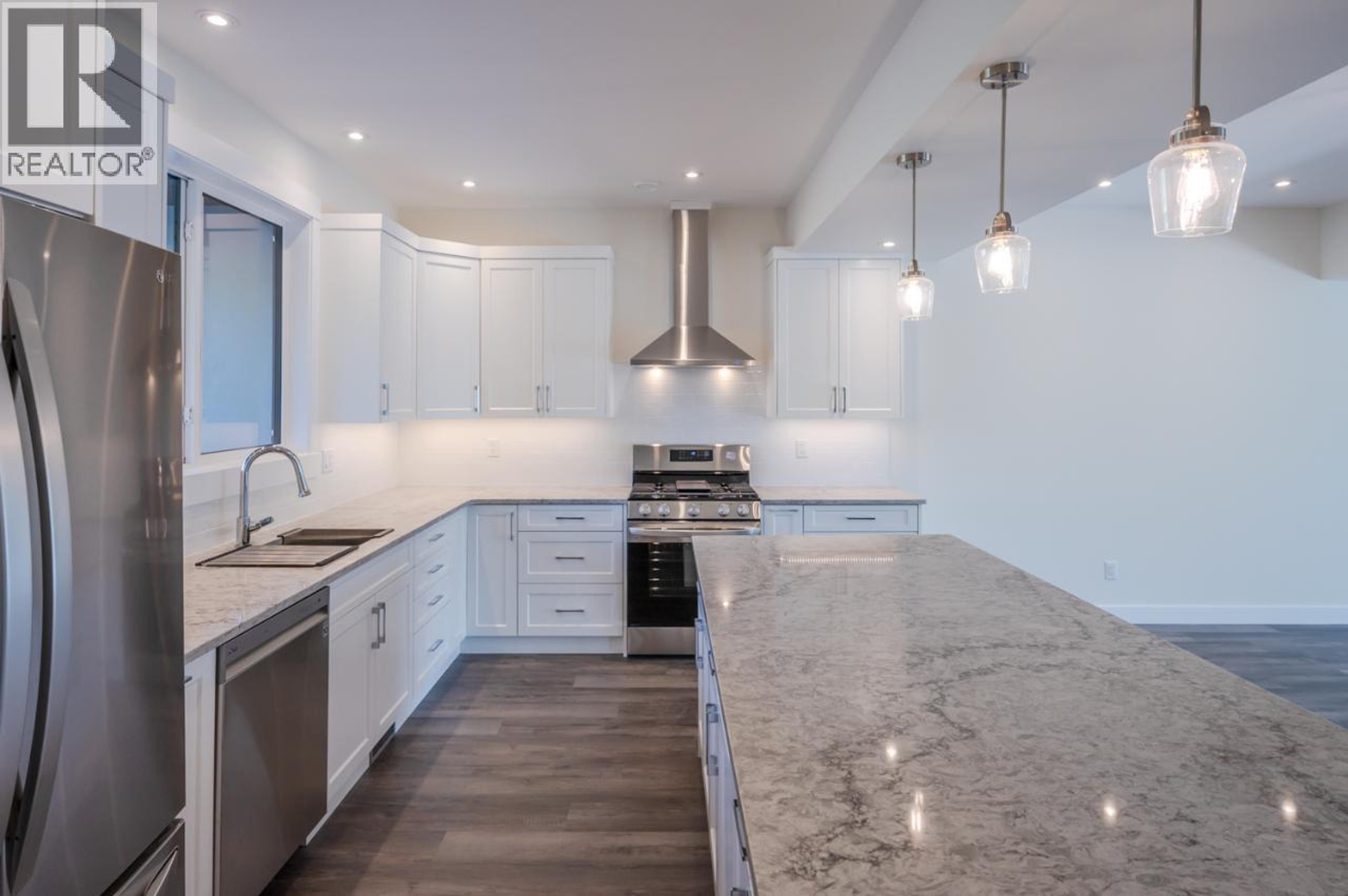 6380 OKANAGAN STREET - 4