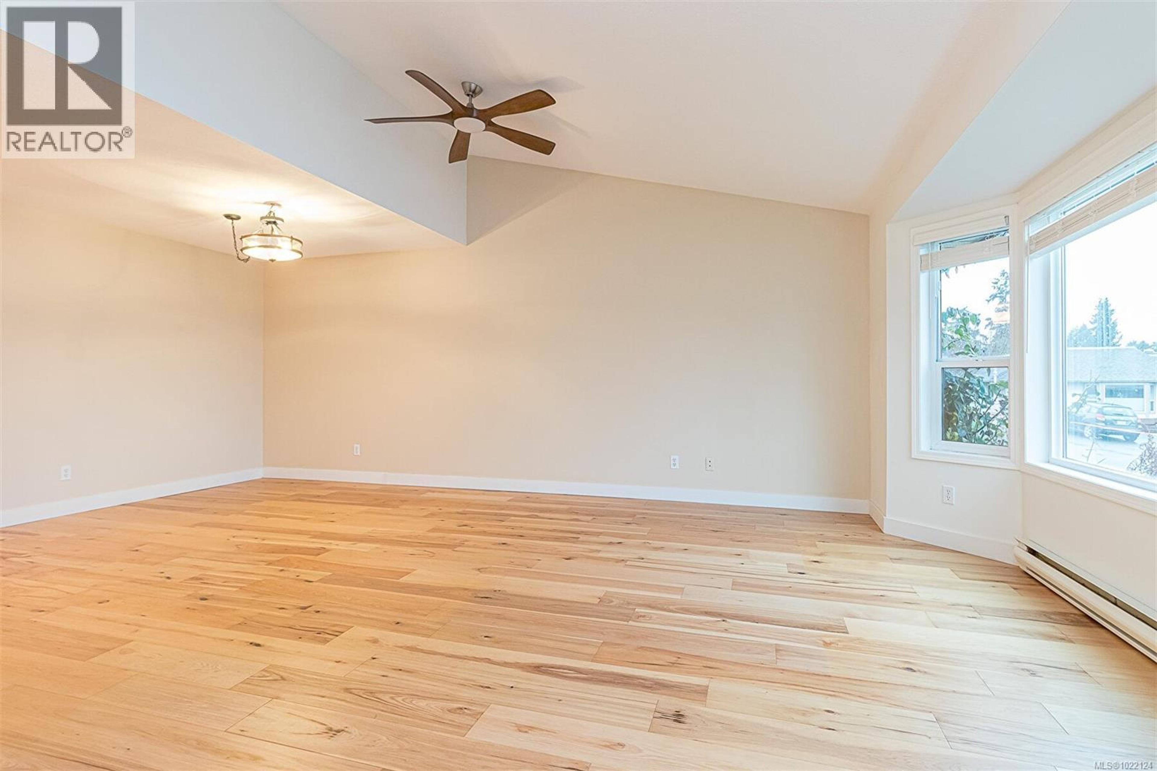 #14 100 ABBEY LANE - 14