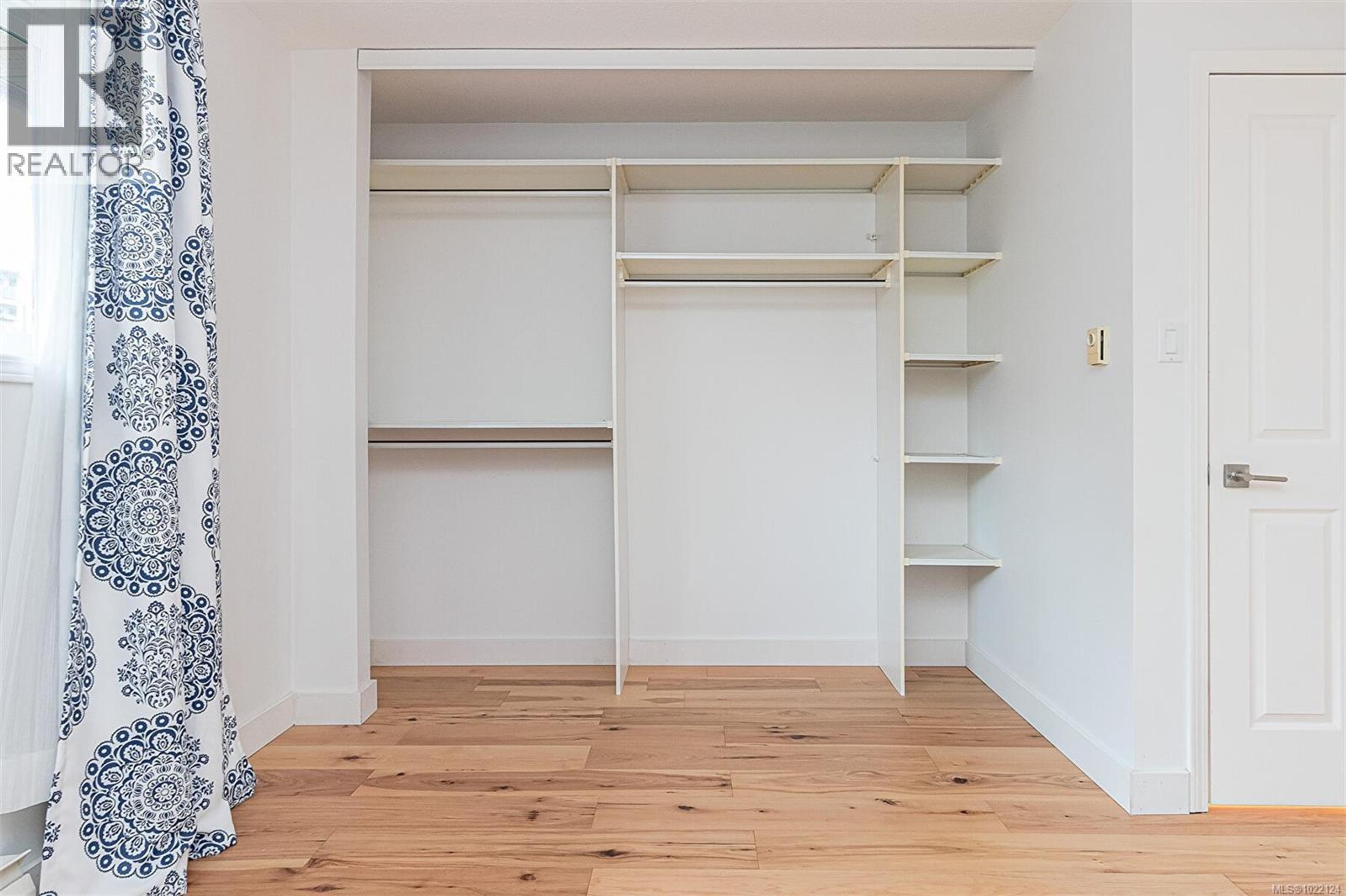 #14 100 ABBEY LANE - 25