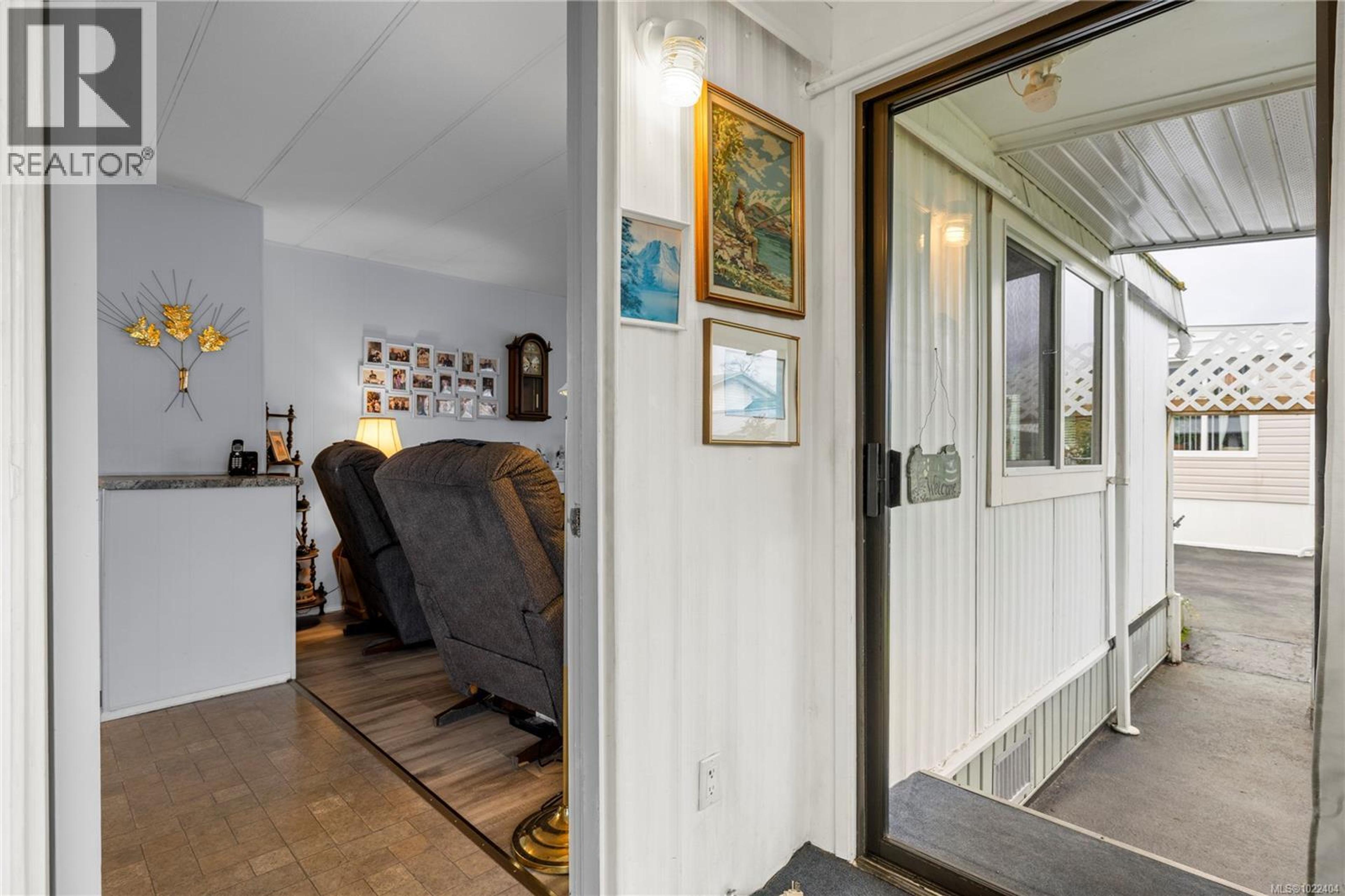 #K 394 CRAIG ST - Image 11