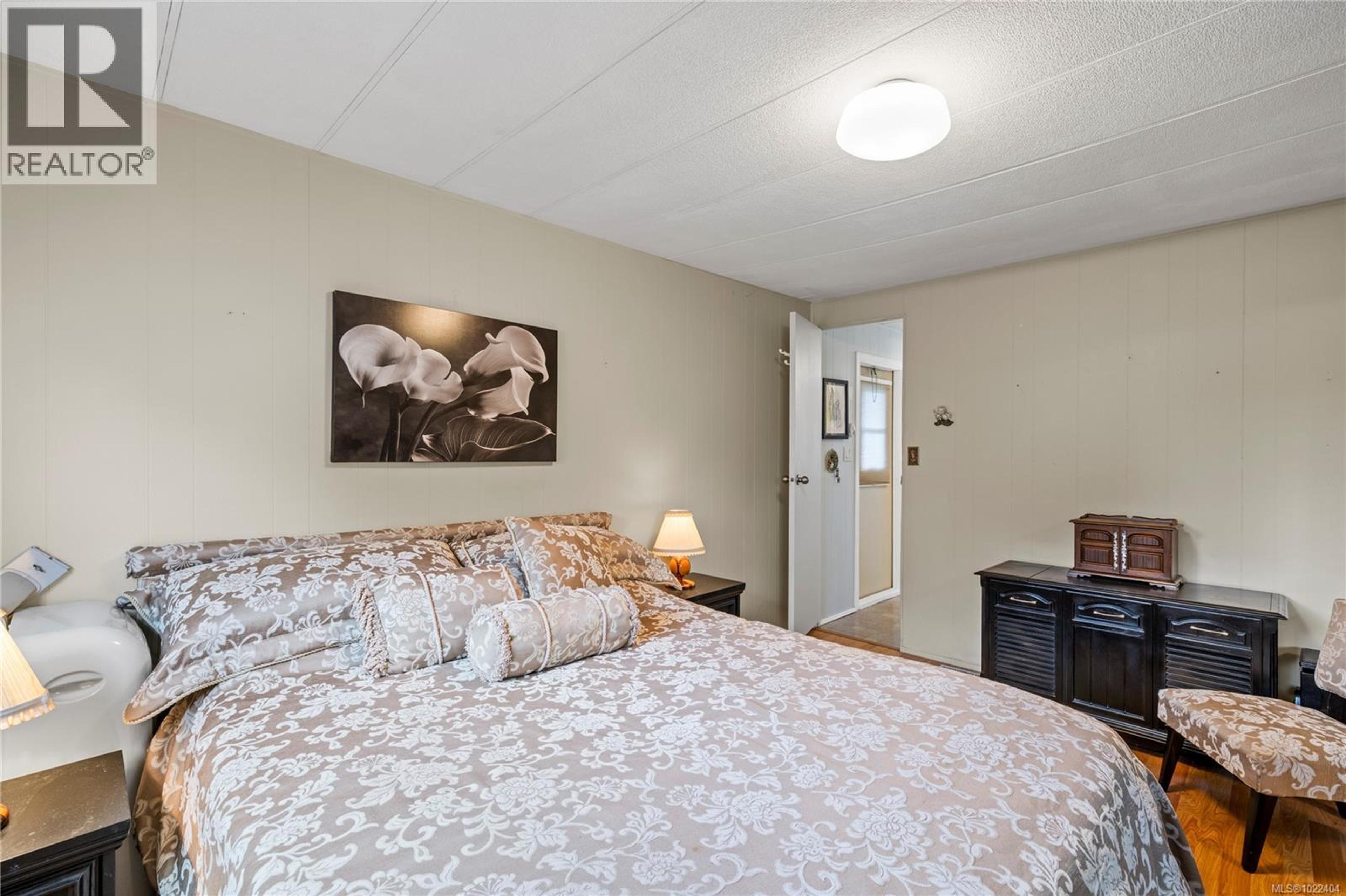 #K 394 CRAIG ST - Image 9