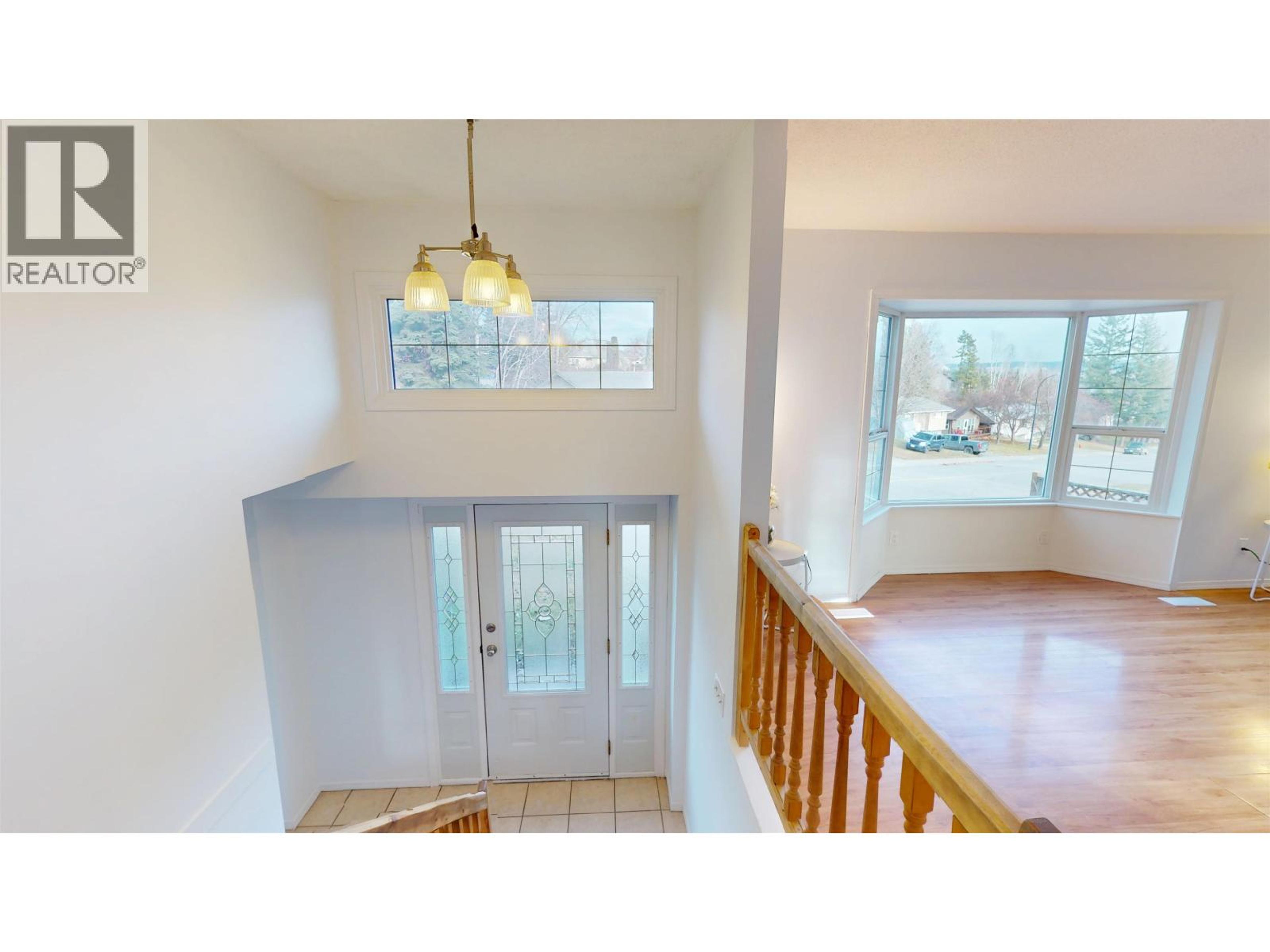 1394 LEWIS DRIVE - Image 2