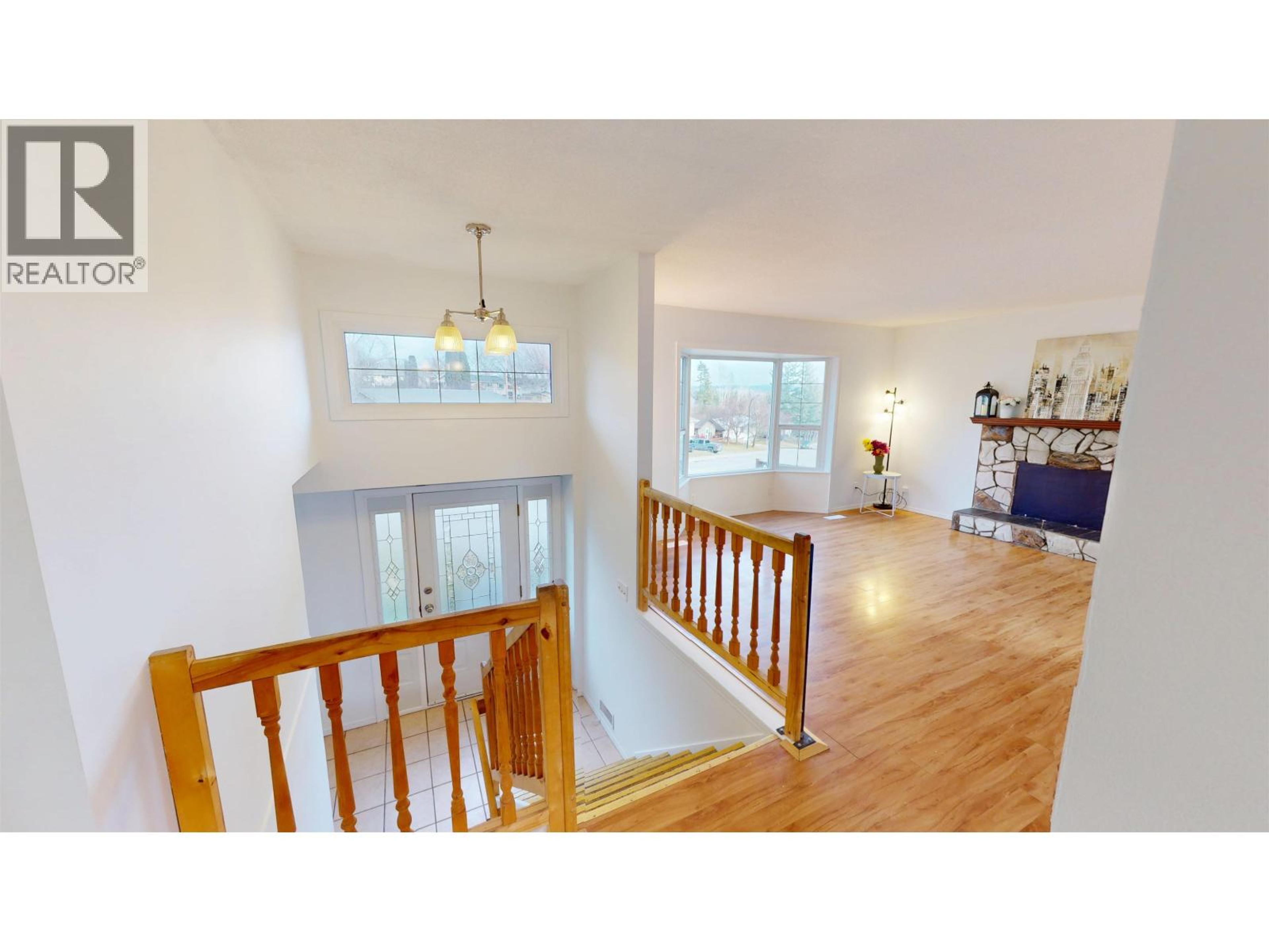 1394 LEWIS DRIVE - Image 3