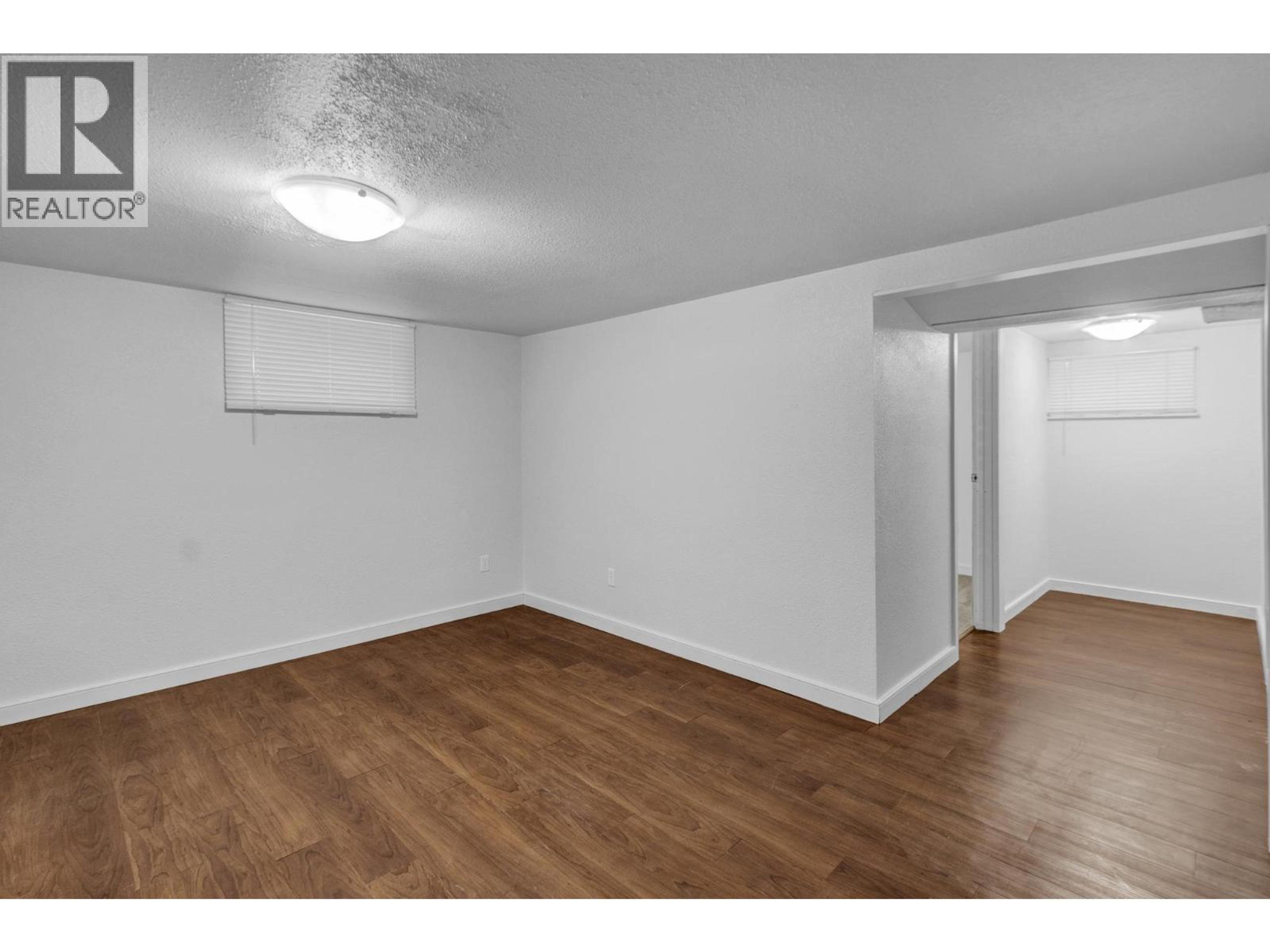 1666 FIR STREET - 24