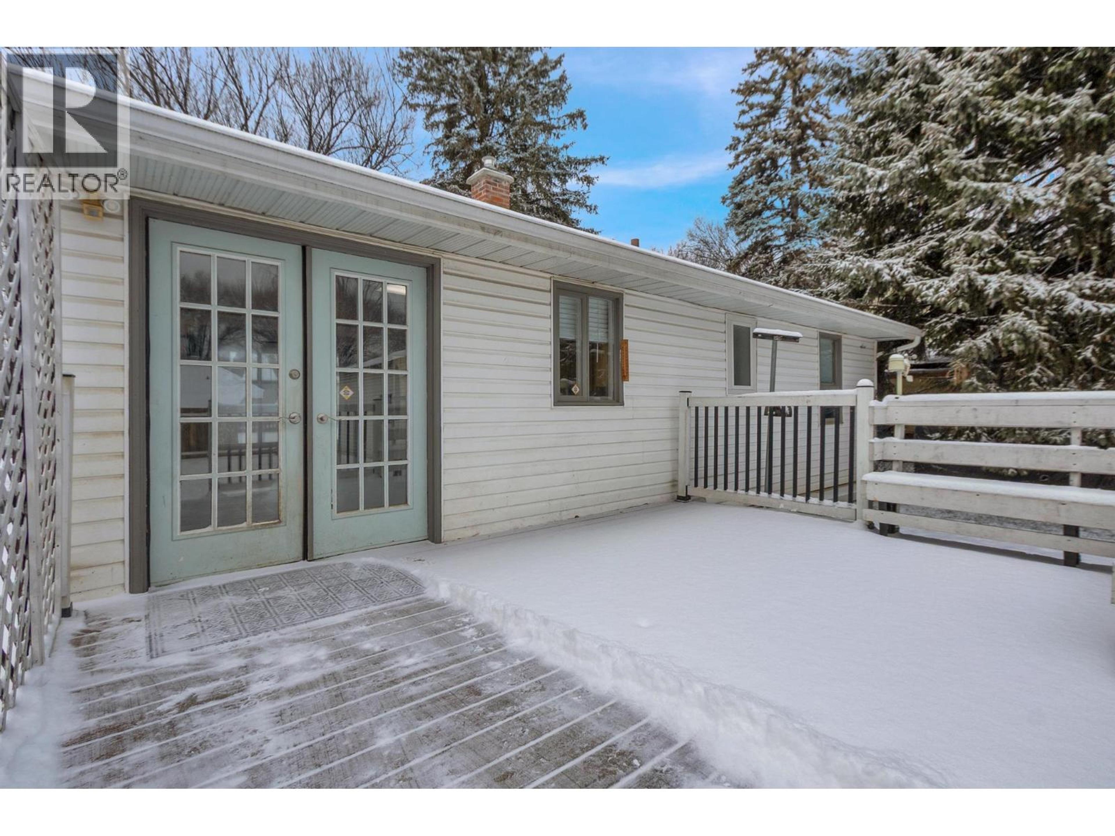 1666 FIR STREET - 29