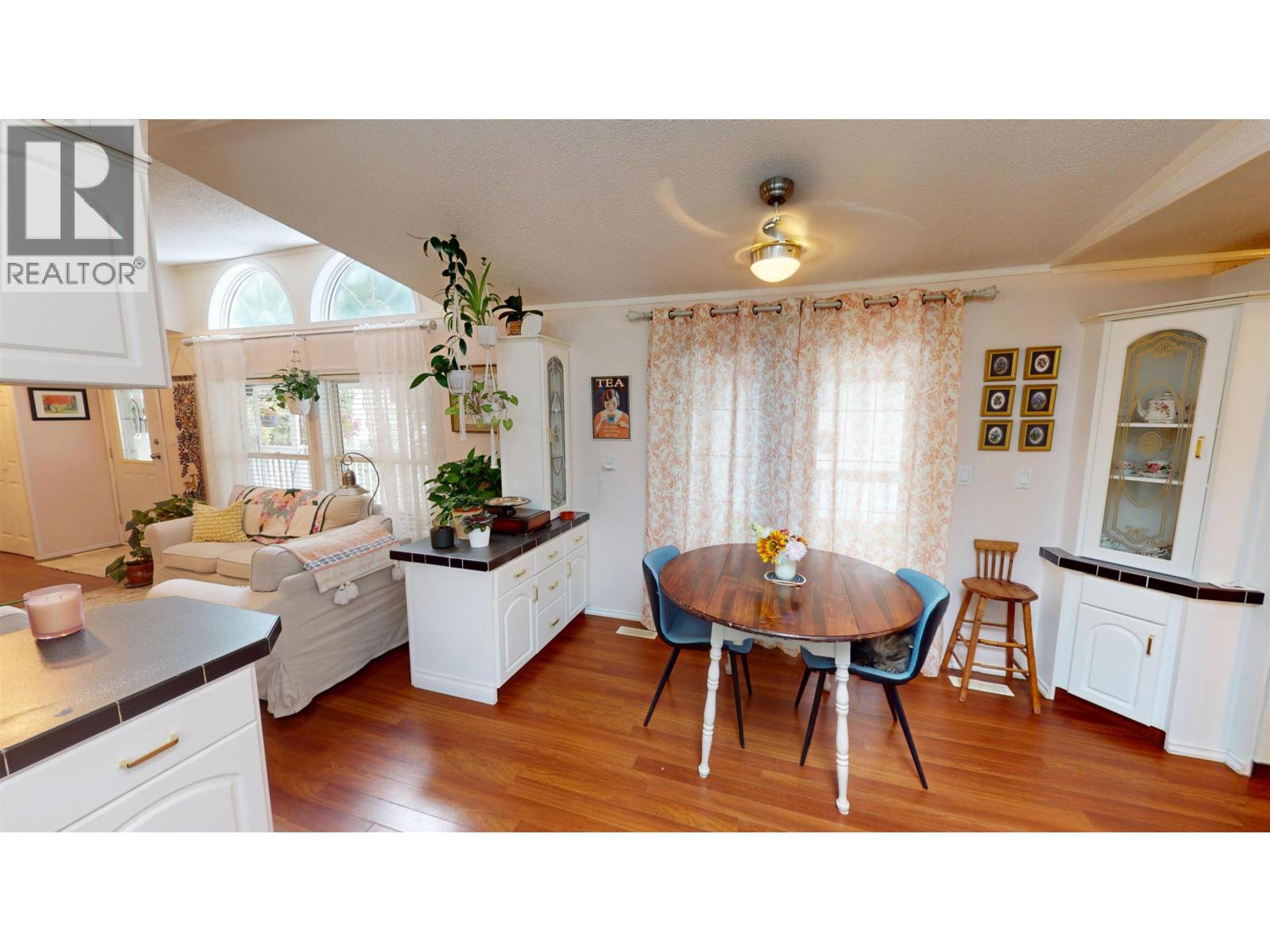 #30 654 NORTH FRASER DRIVE - 17