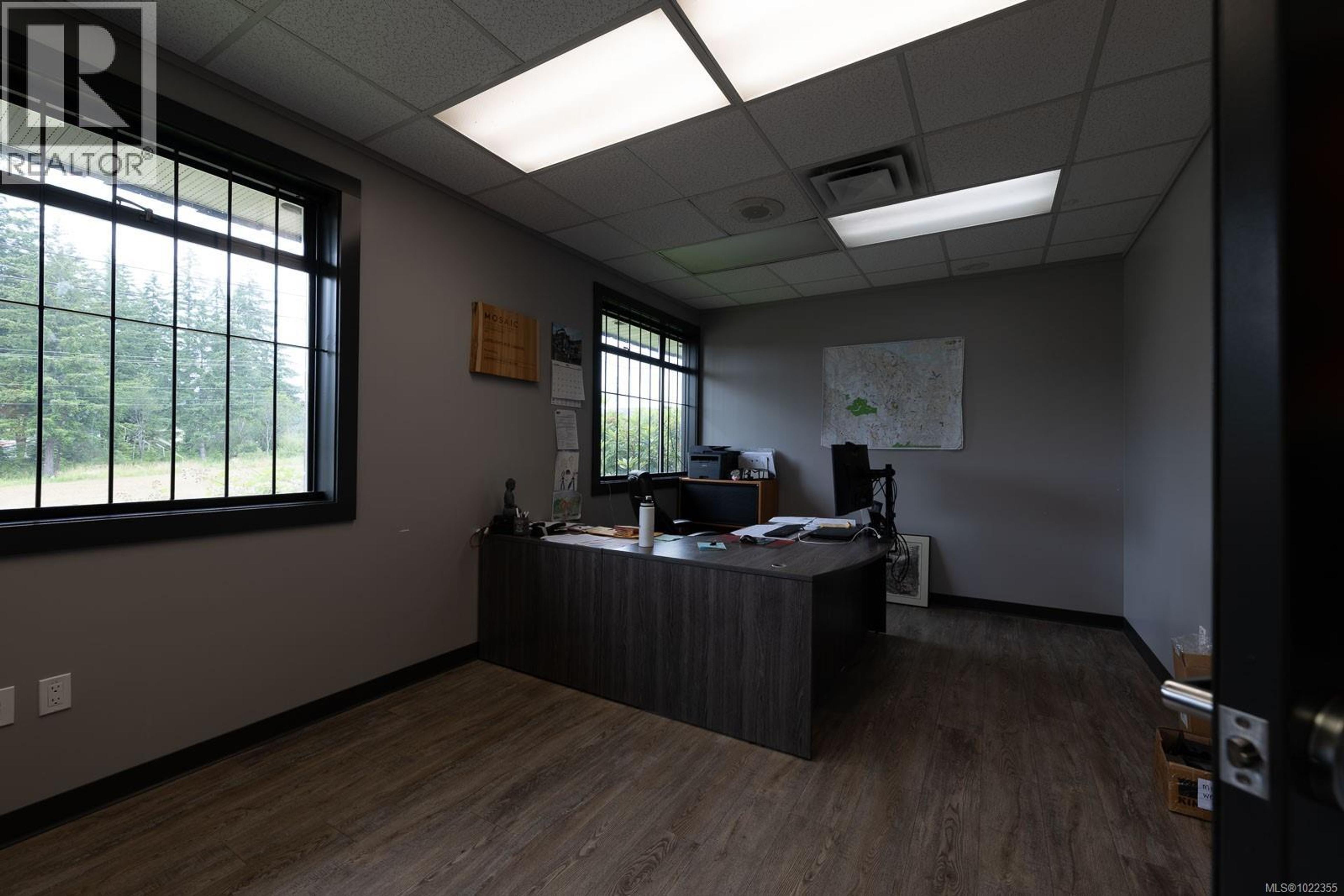 4820 WALLACE ST - 11