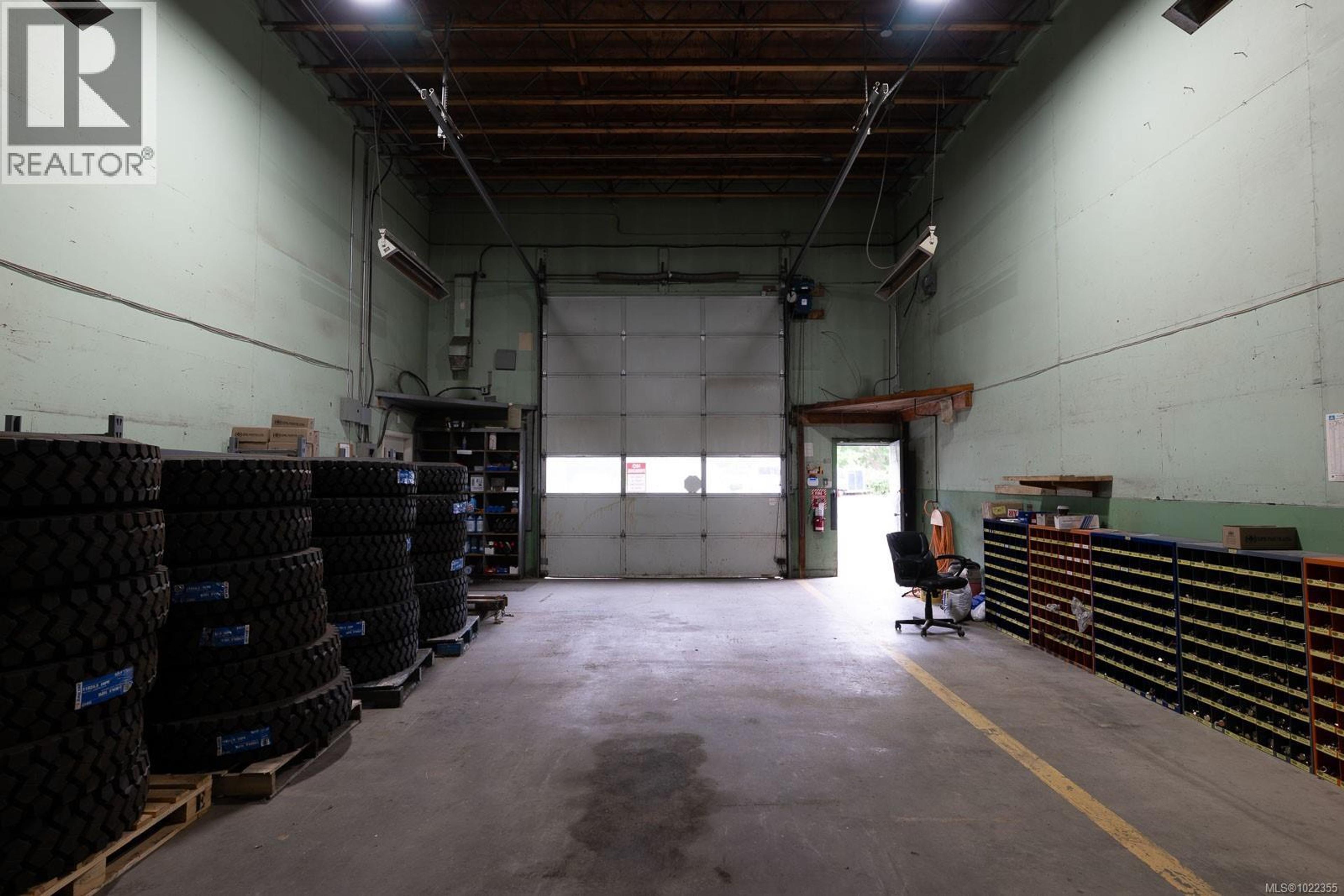 4820 WALLACE ST - 23