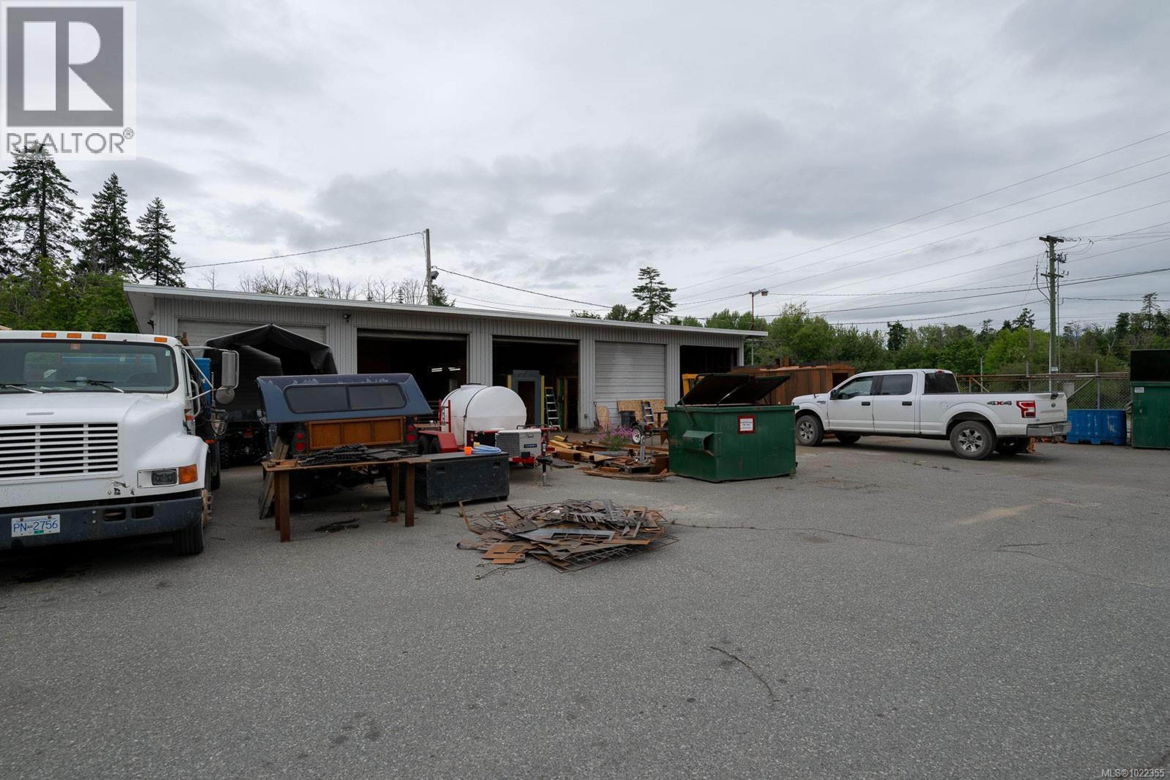 4820 WALLACE ST - 35