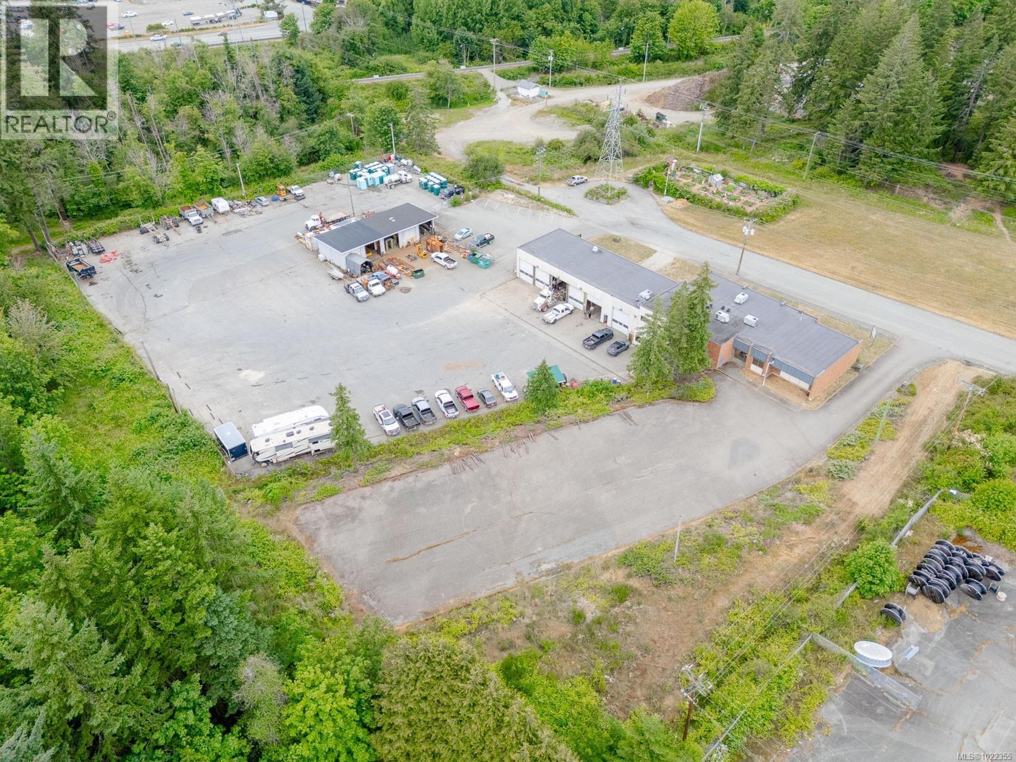 4820 WALLACE ST - 44