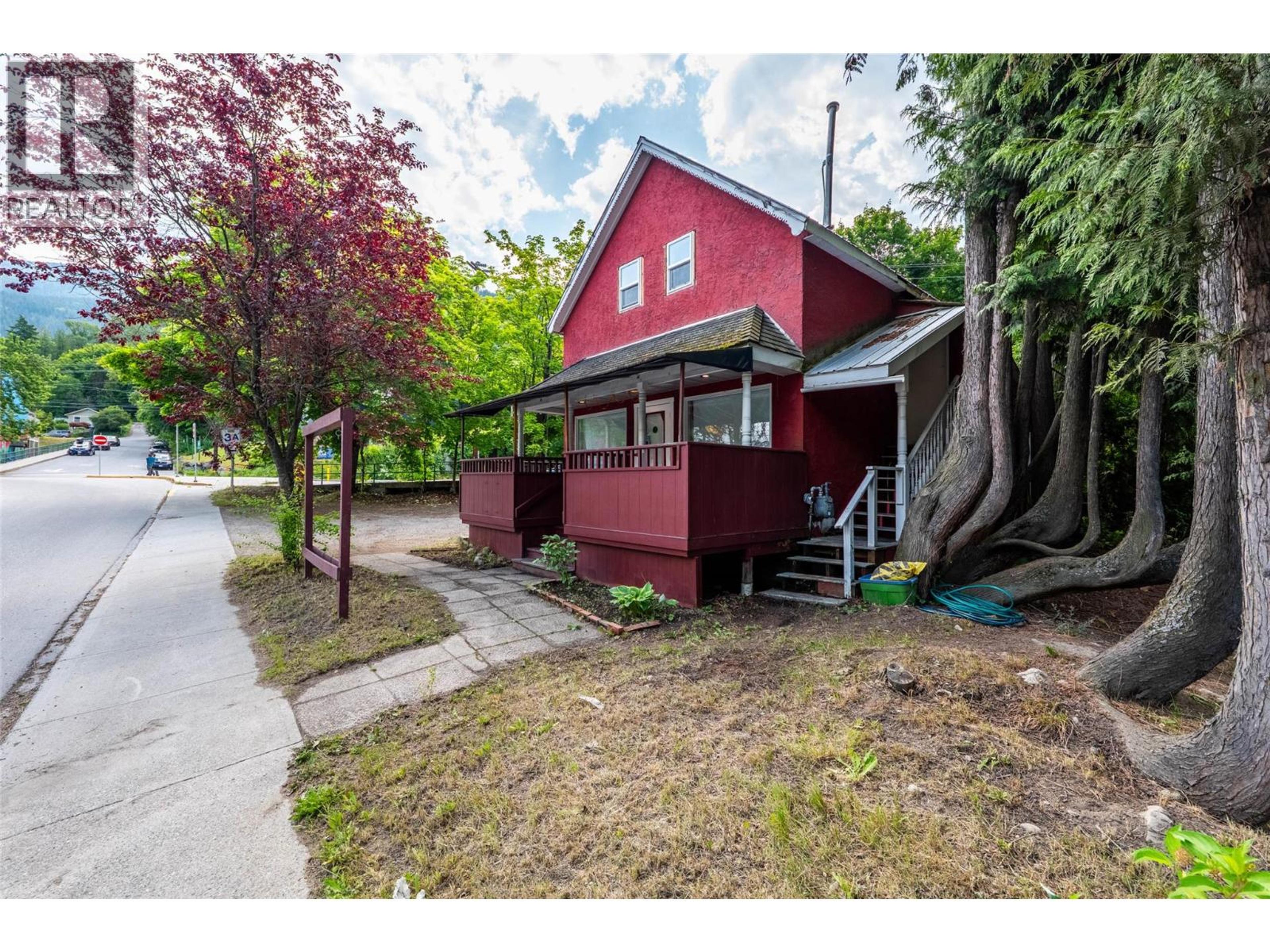 318 ANDERSON STREET - 14