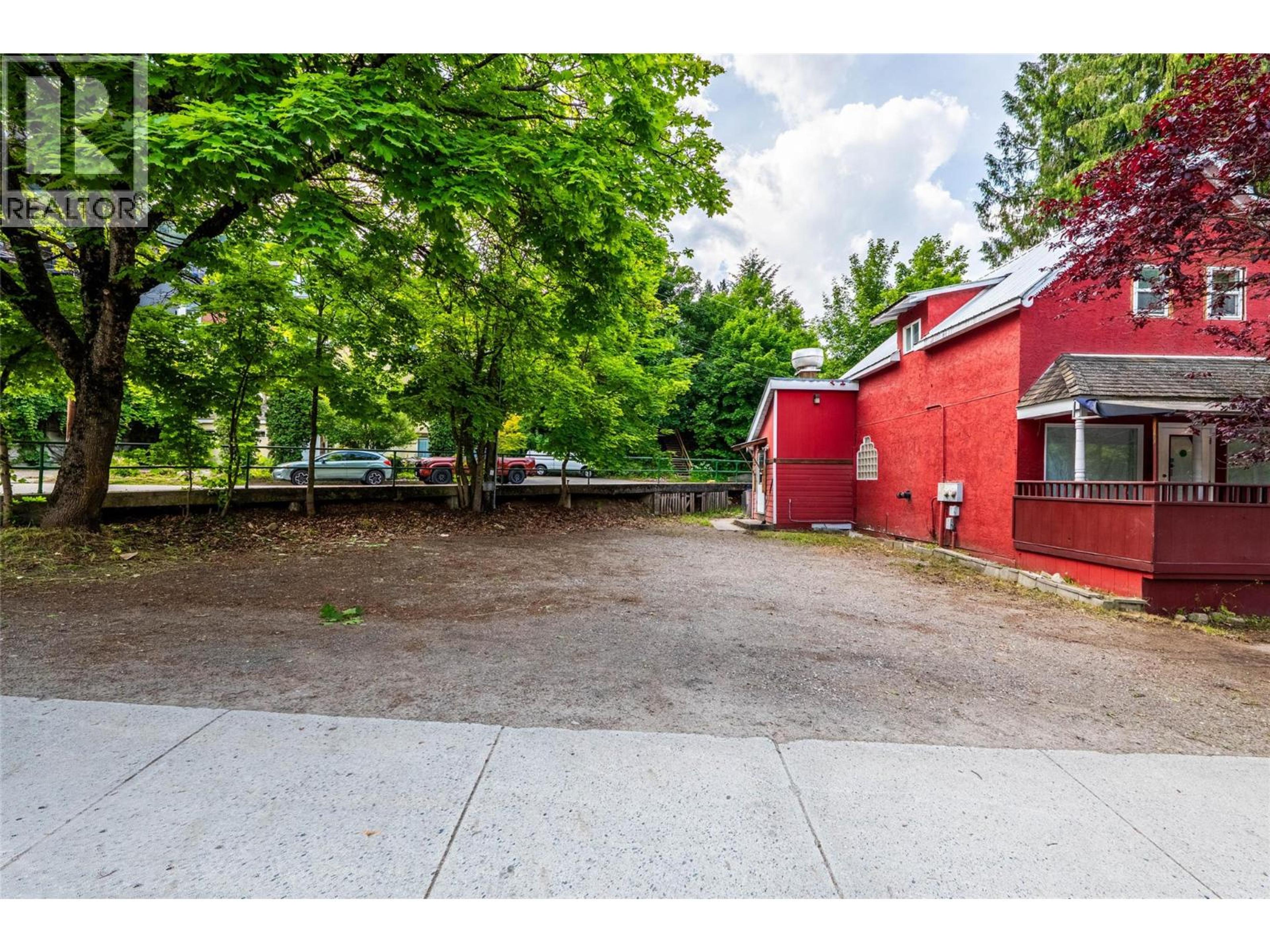 318 ANDERSON STREET - 18