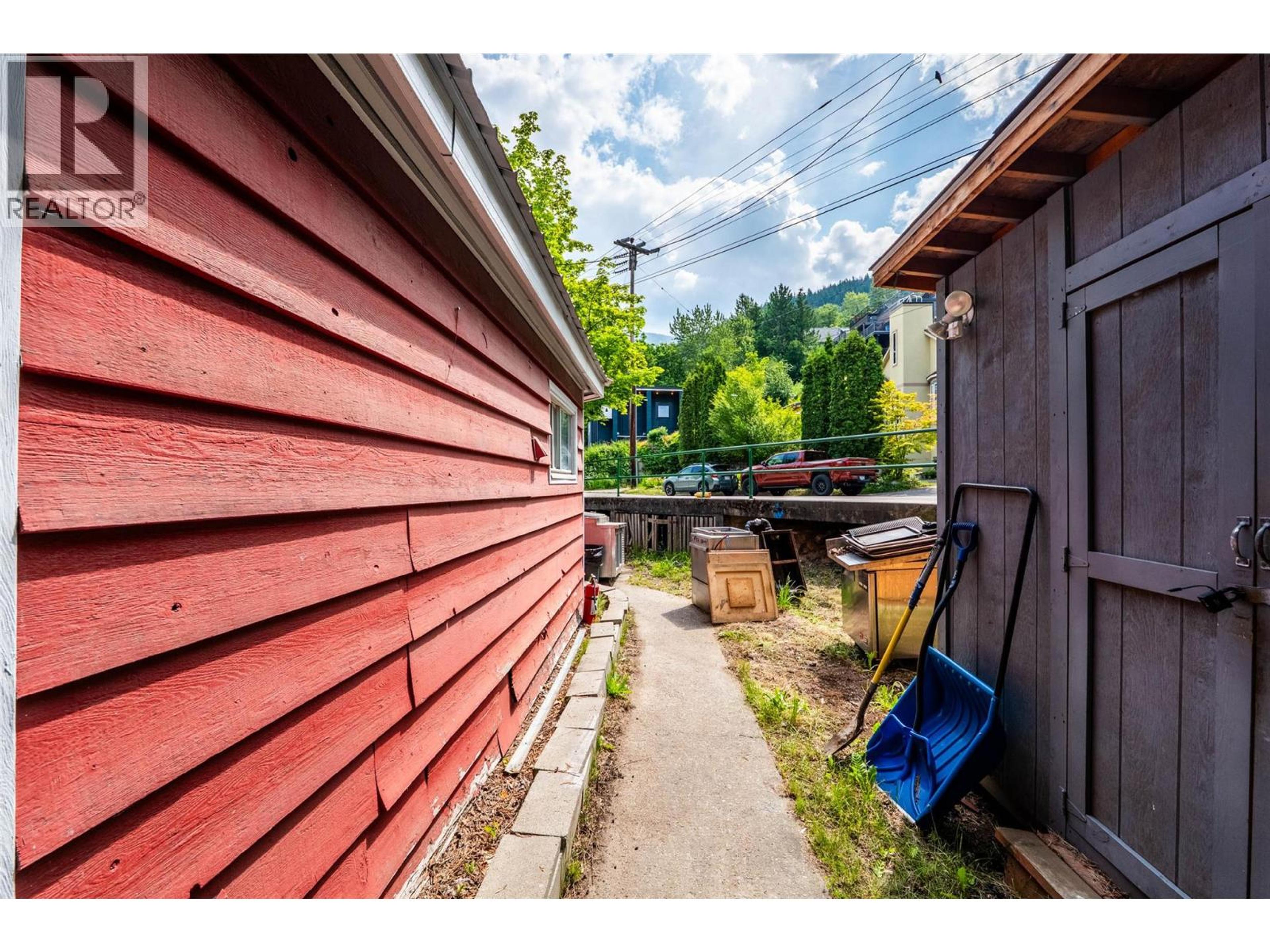 318 ANDERSON STREET - 22