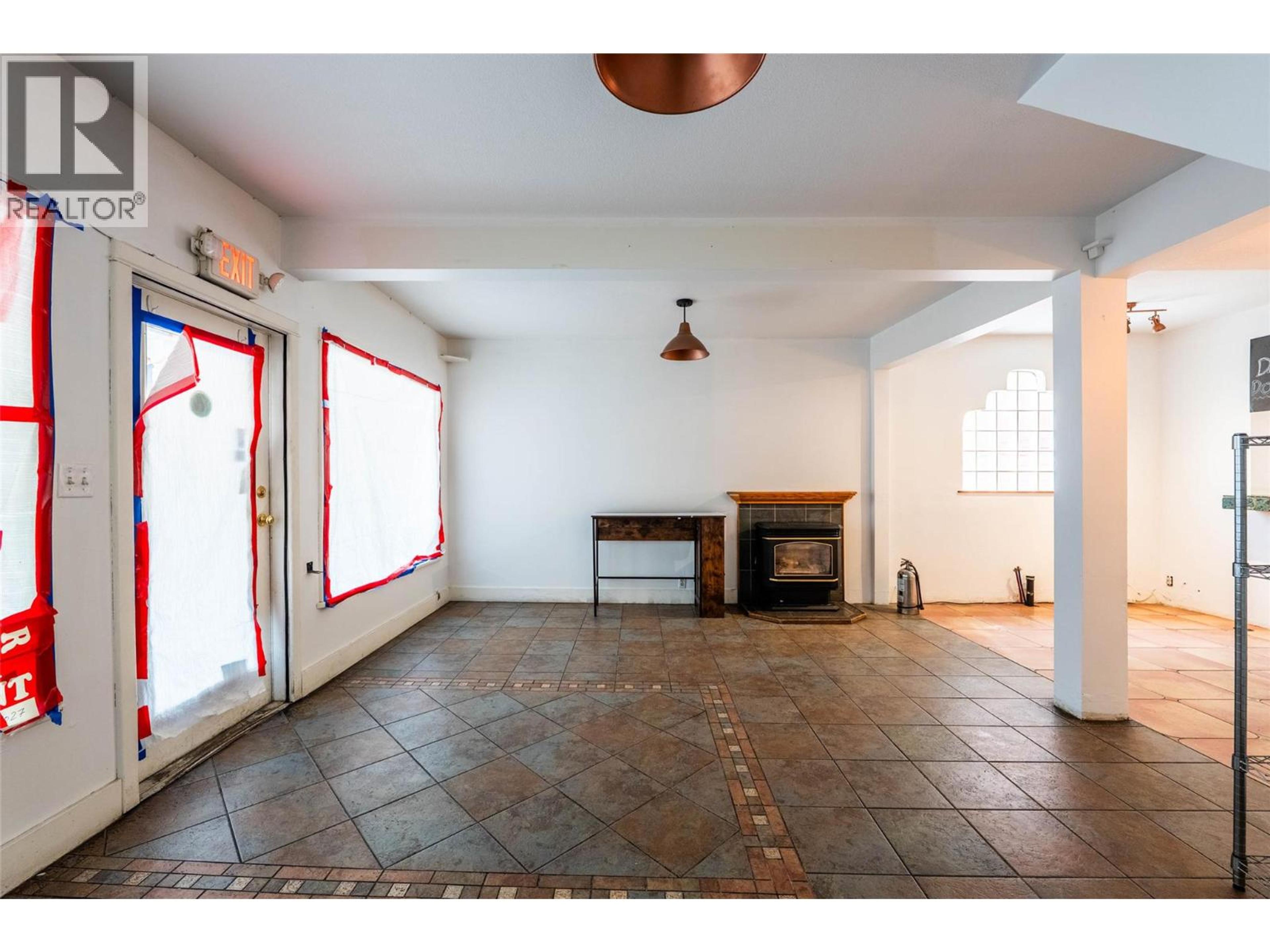 318 ANDERSON STREET - 26