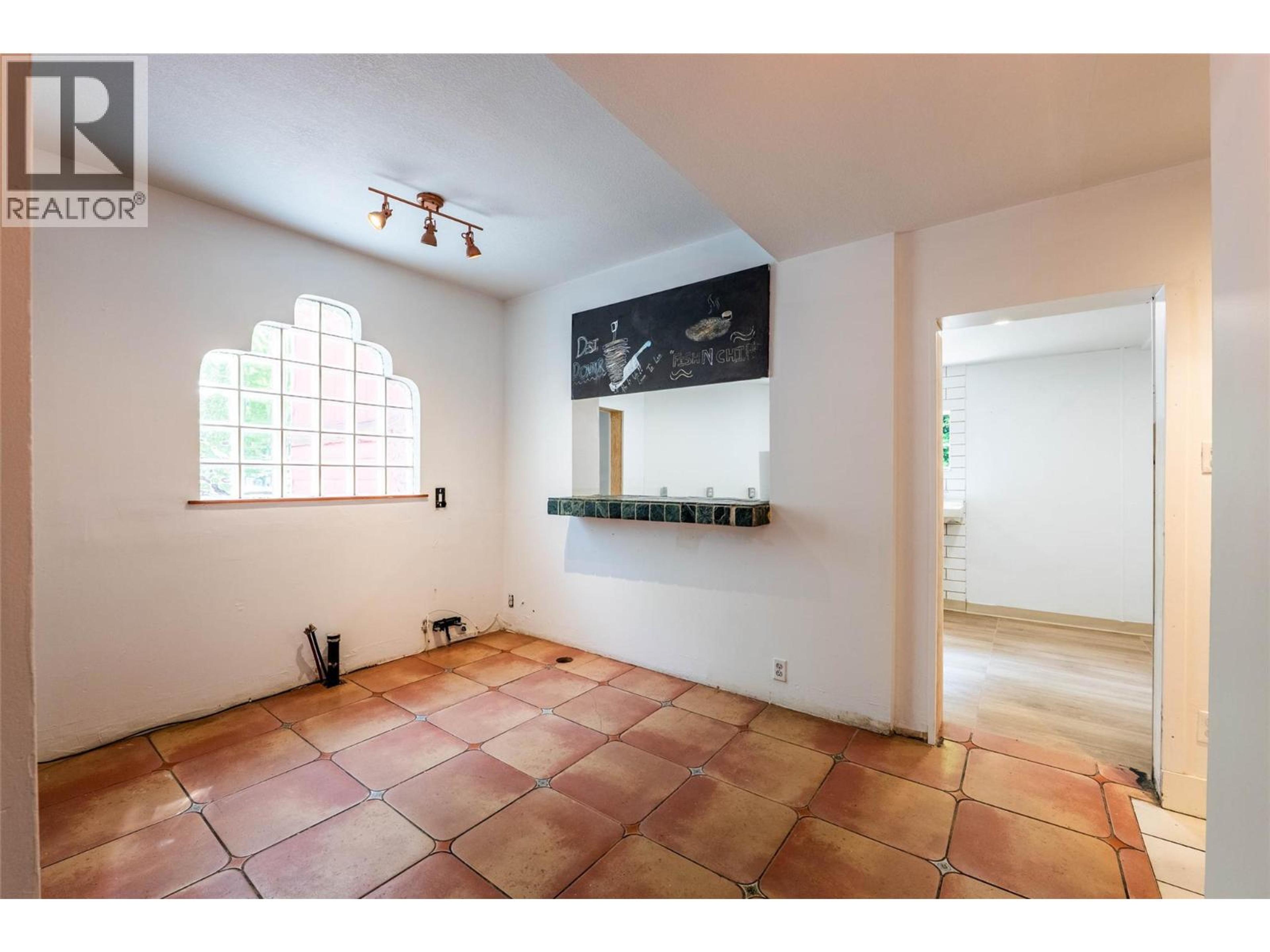 318 ANDERSON STREET - 28