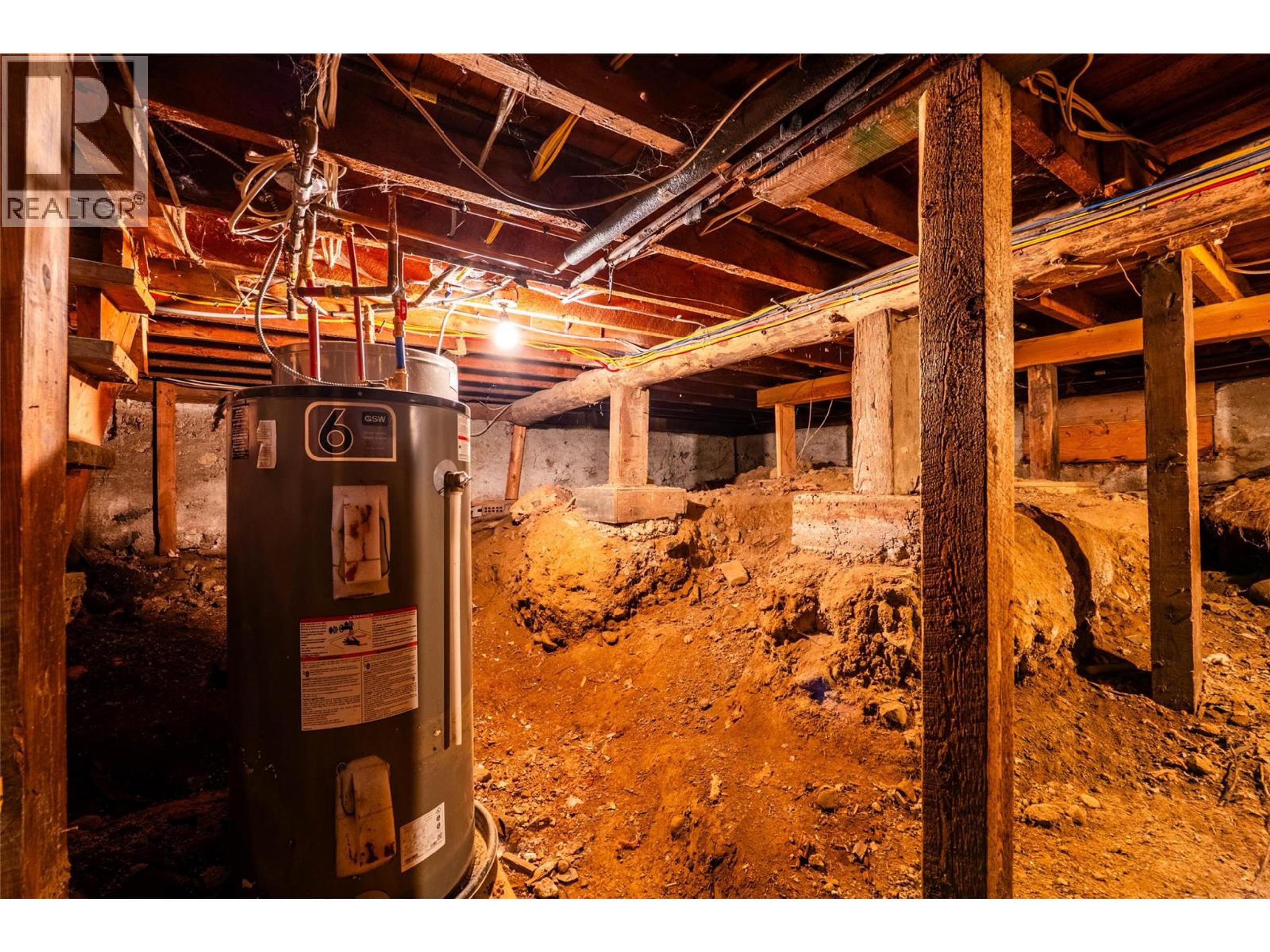 318 ANDERSON STREET - 33