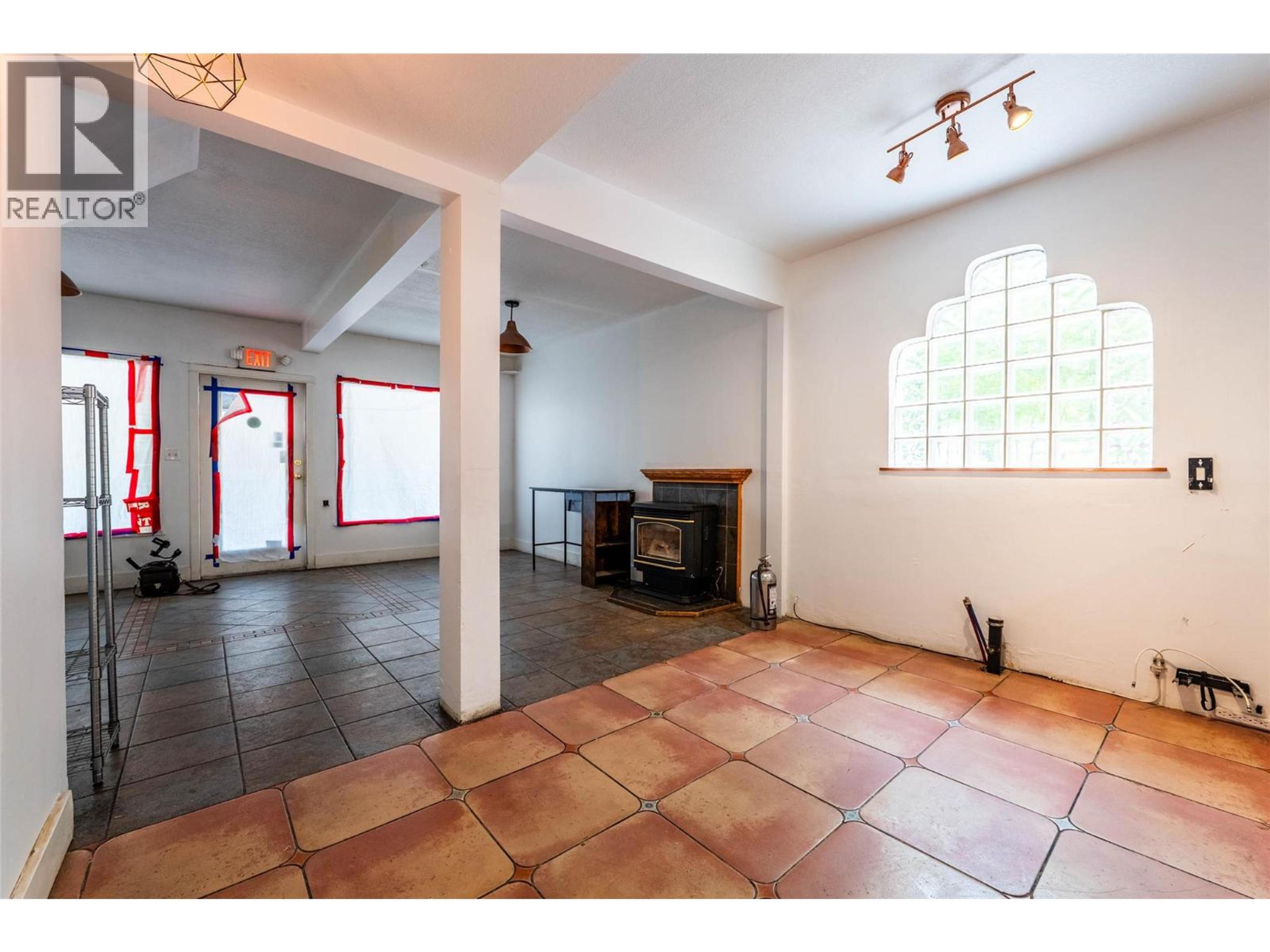 318 ANDERSON STREET - 34