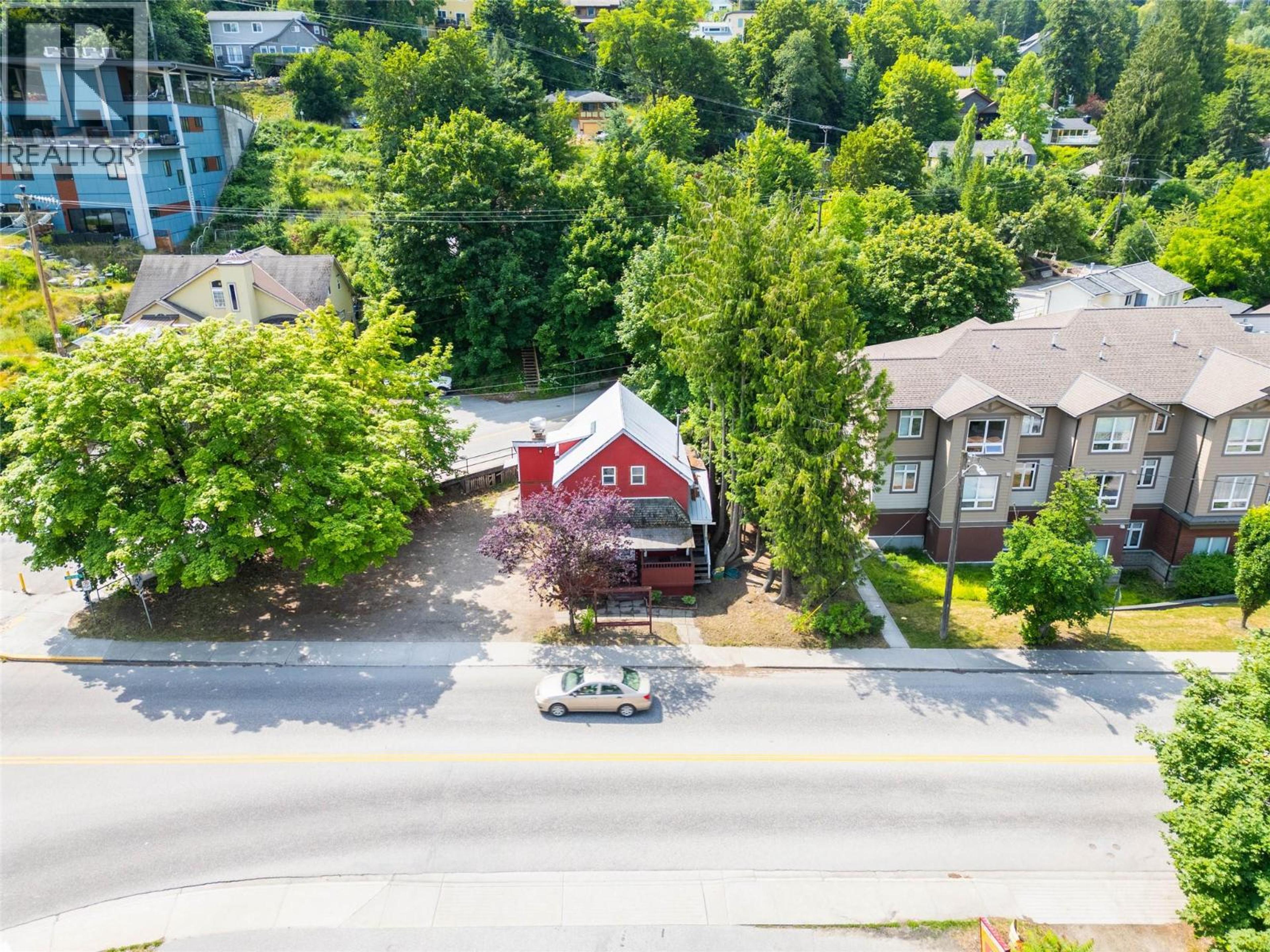 318 ANDERSON STREET - 44