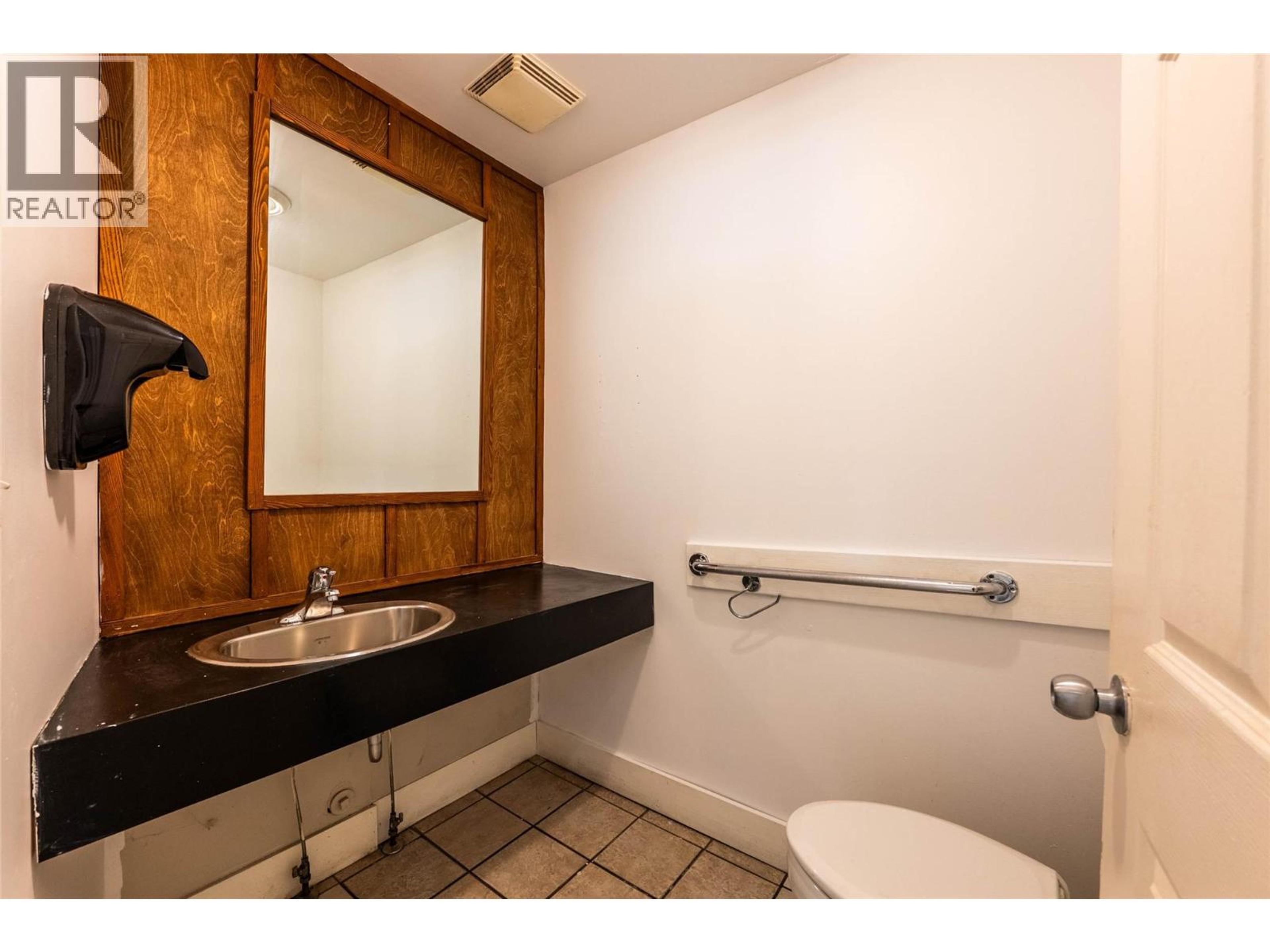 318 ANDERSON STREET - 6