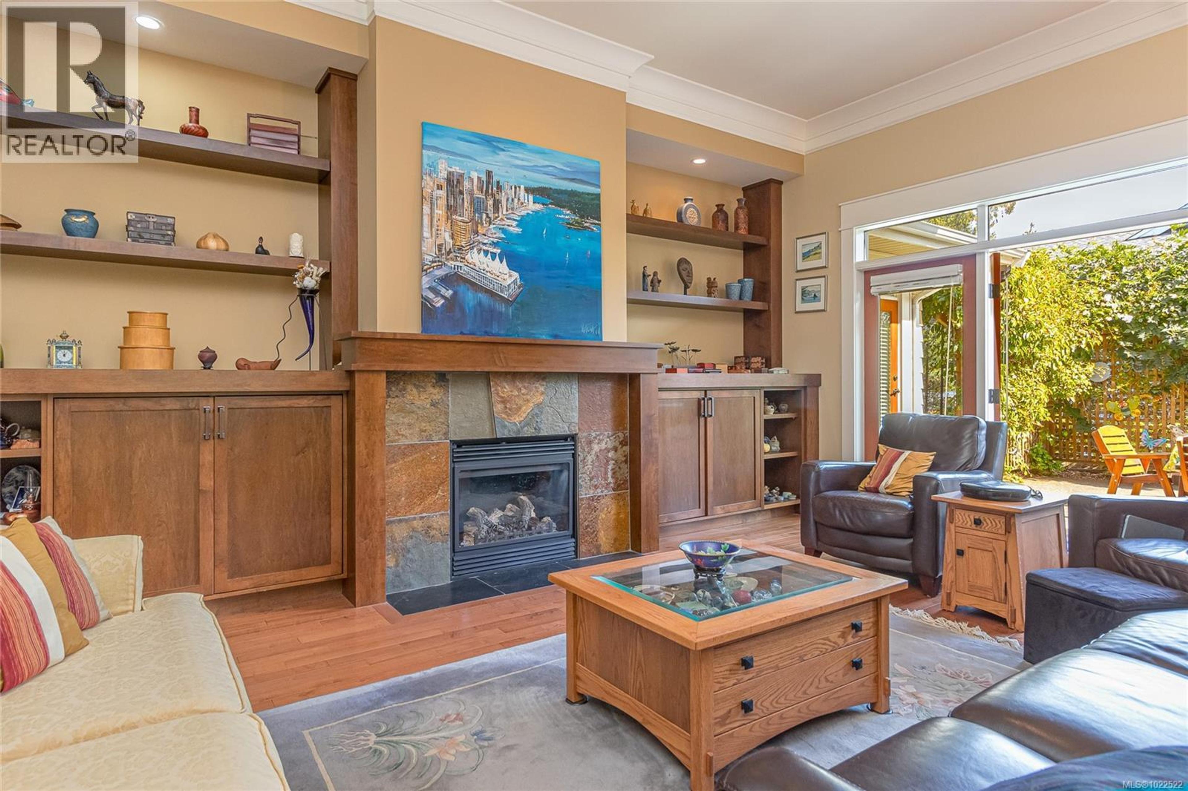 598 ARBUTUS ST - Image 3