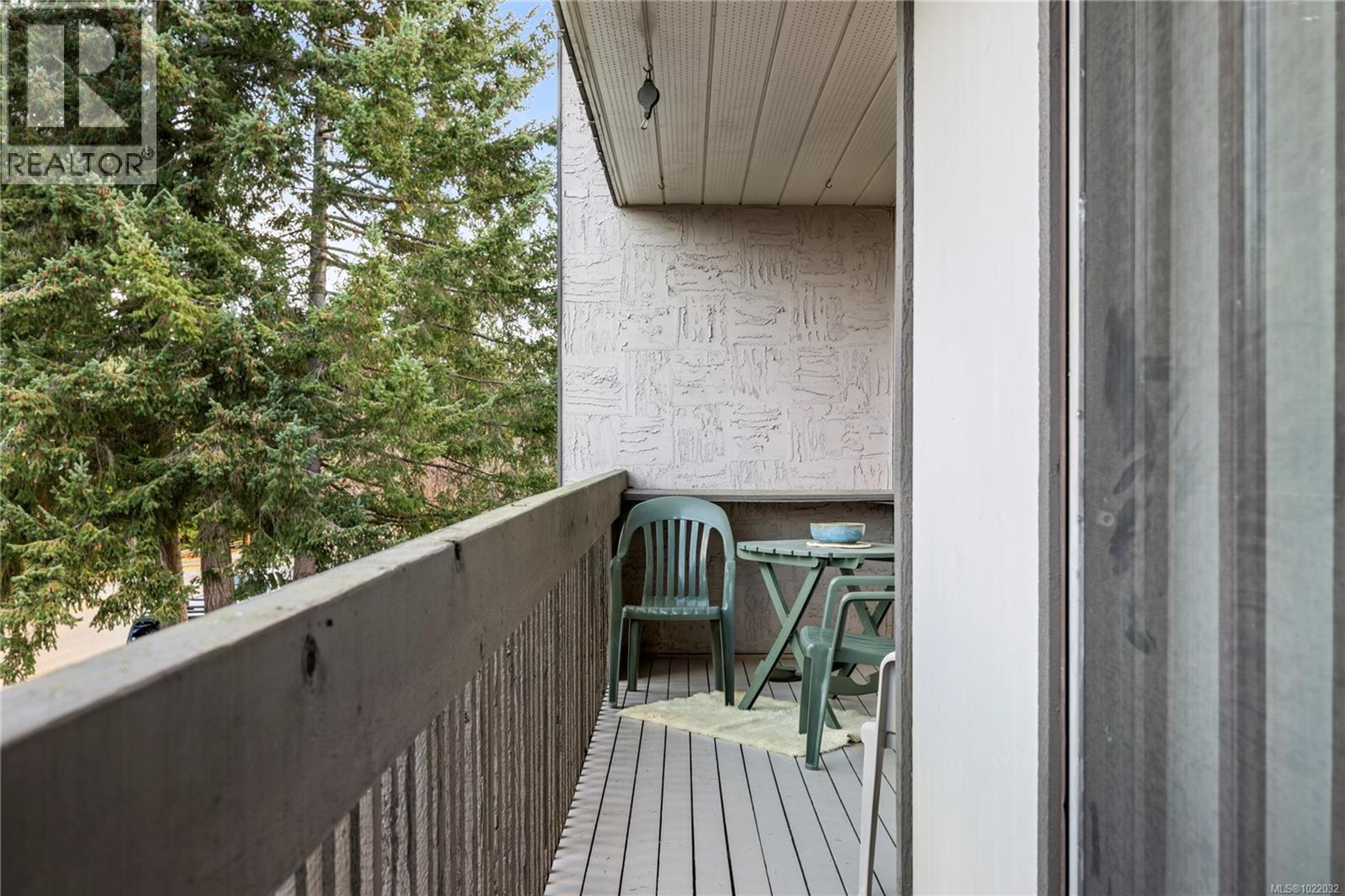 #202 130 SUNNINGDALE RD E - 22