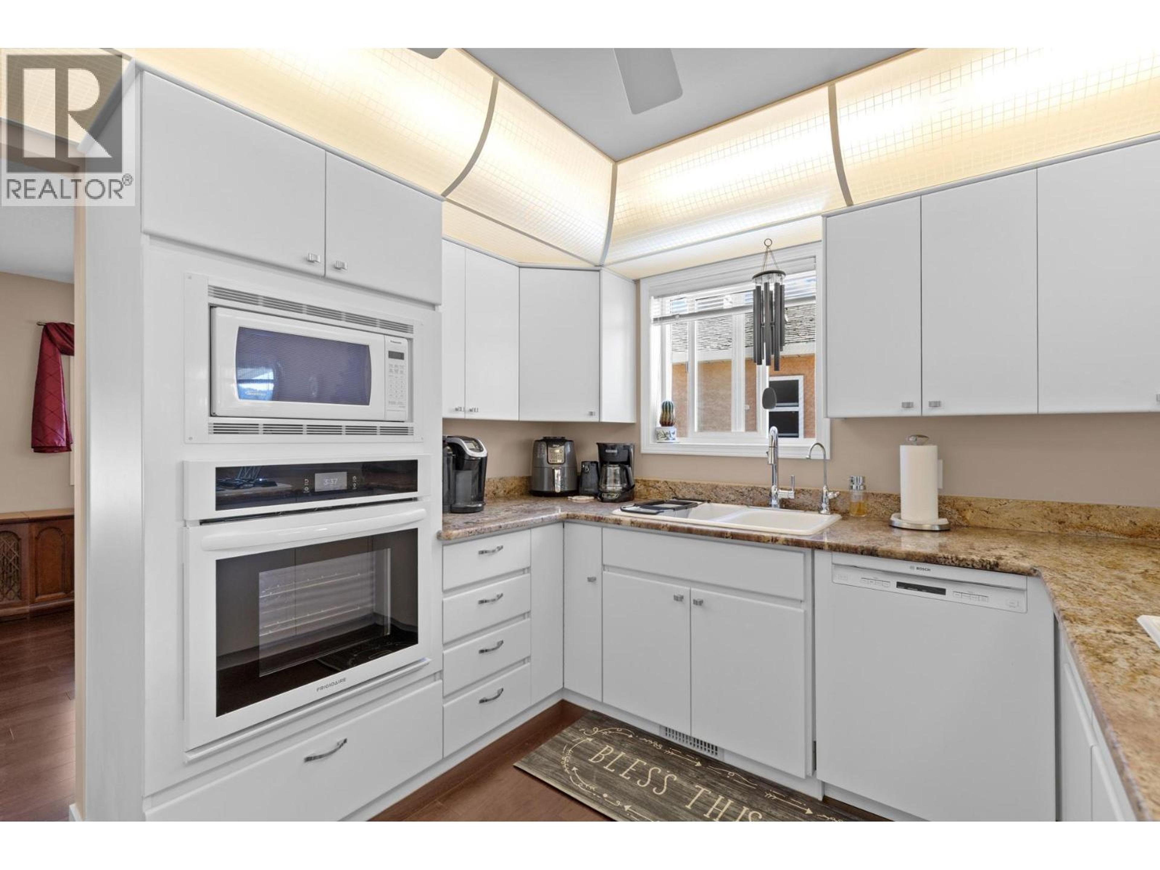 3786 INGLIS PLACE - 13