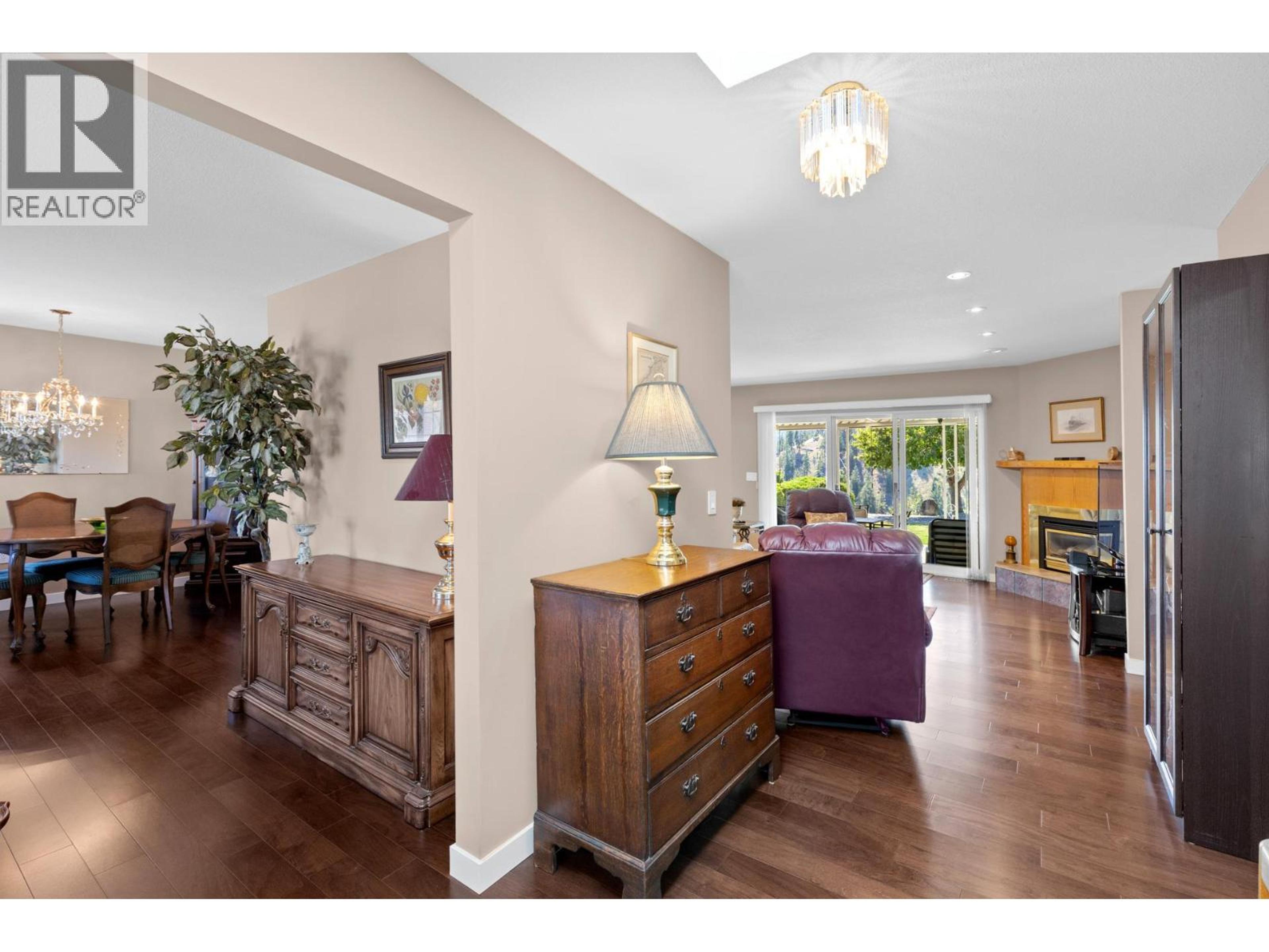 3786 INGLIS PLACE - 5