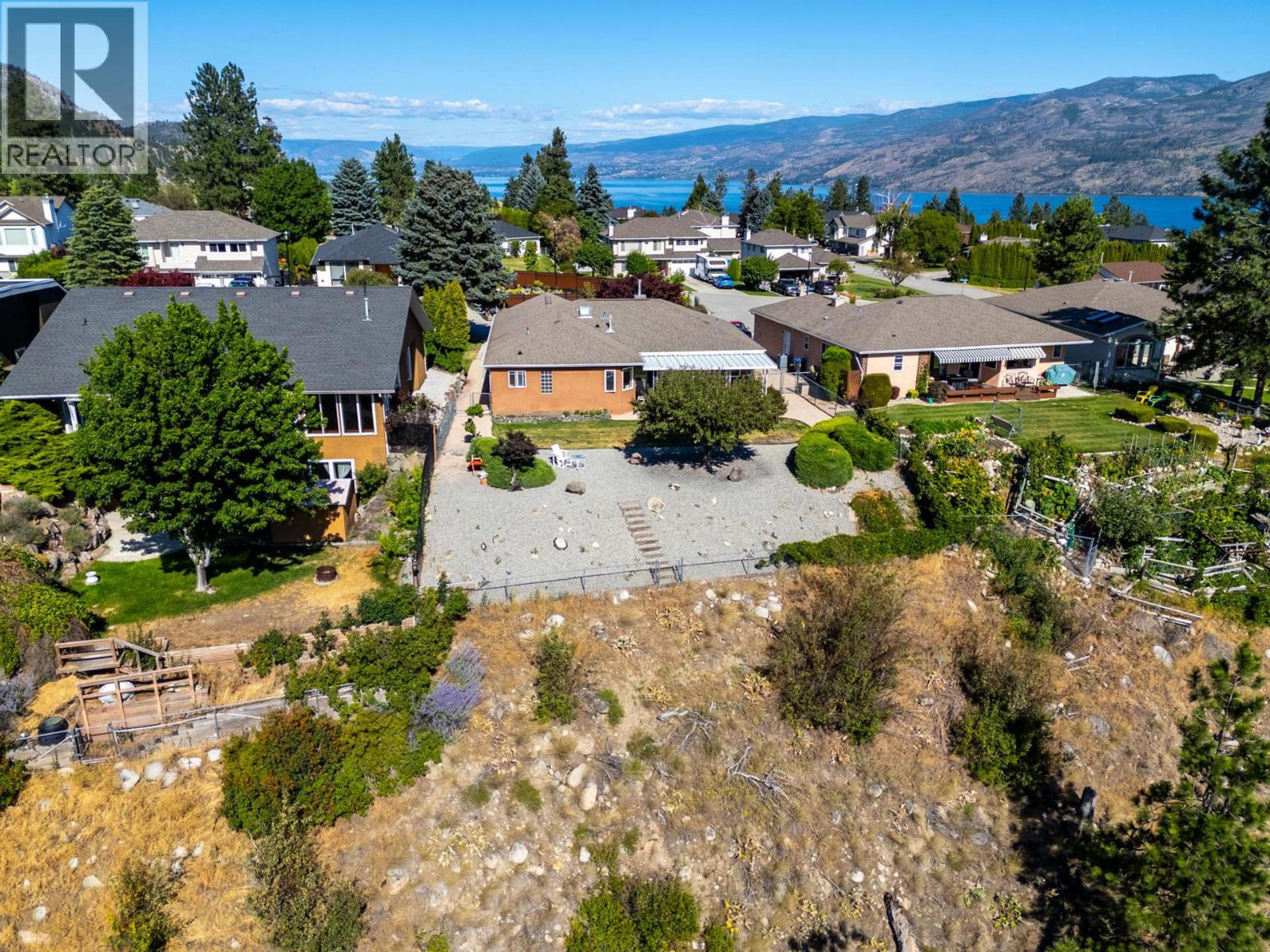 3786 INGLIS PLACE - 44