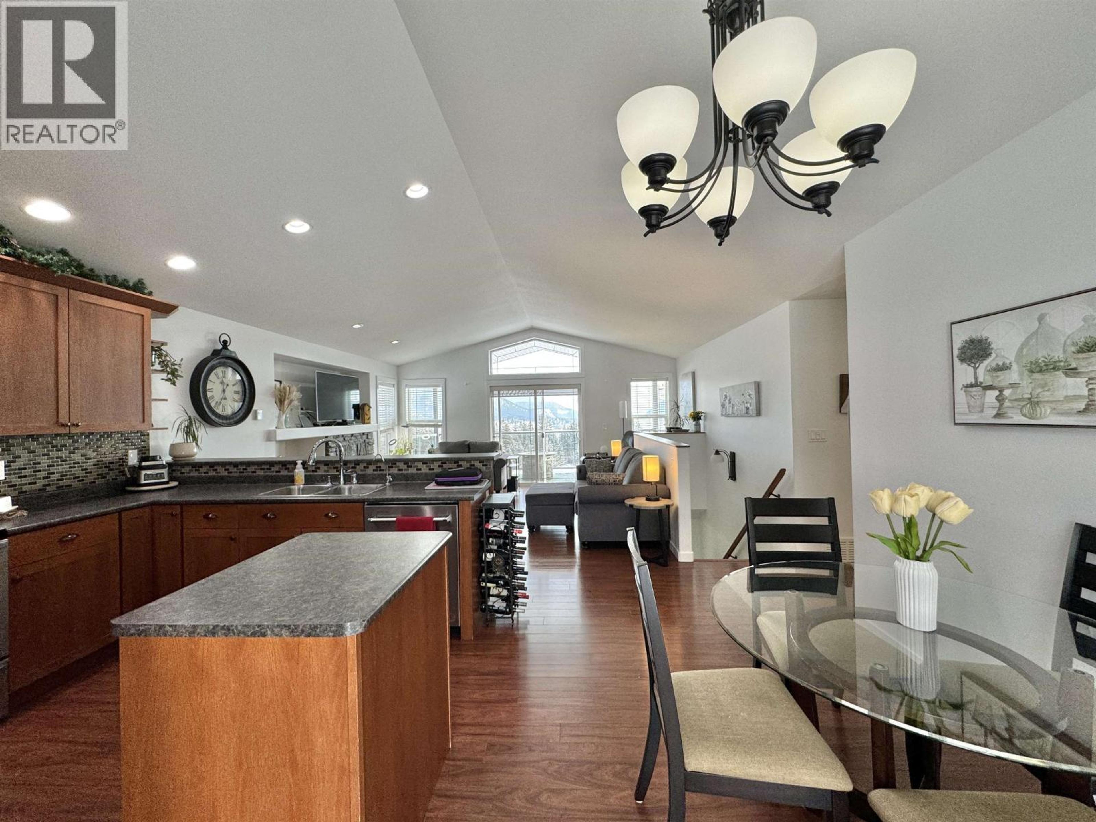 341 FOSTER WAY - Image 2