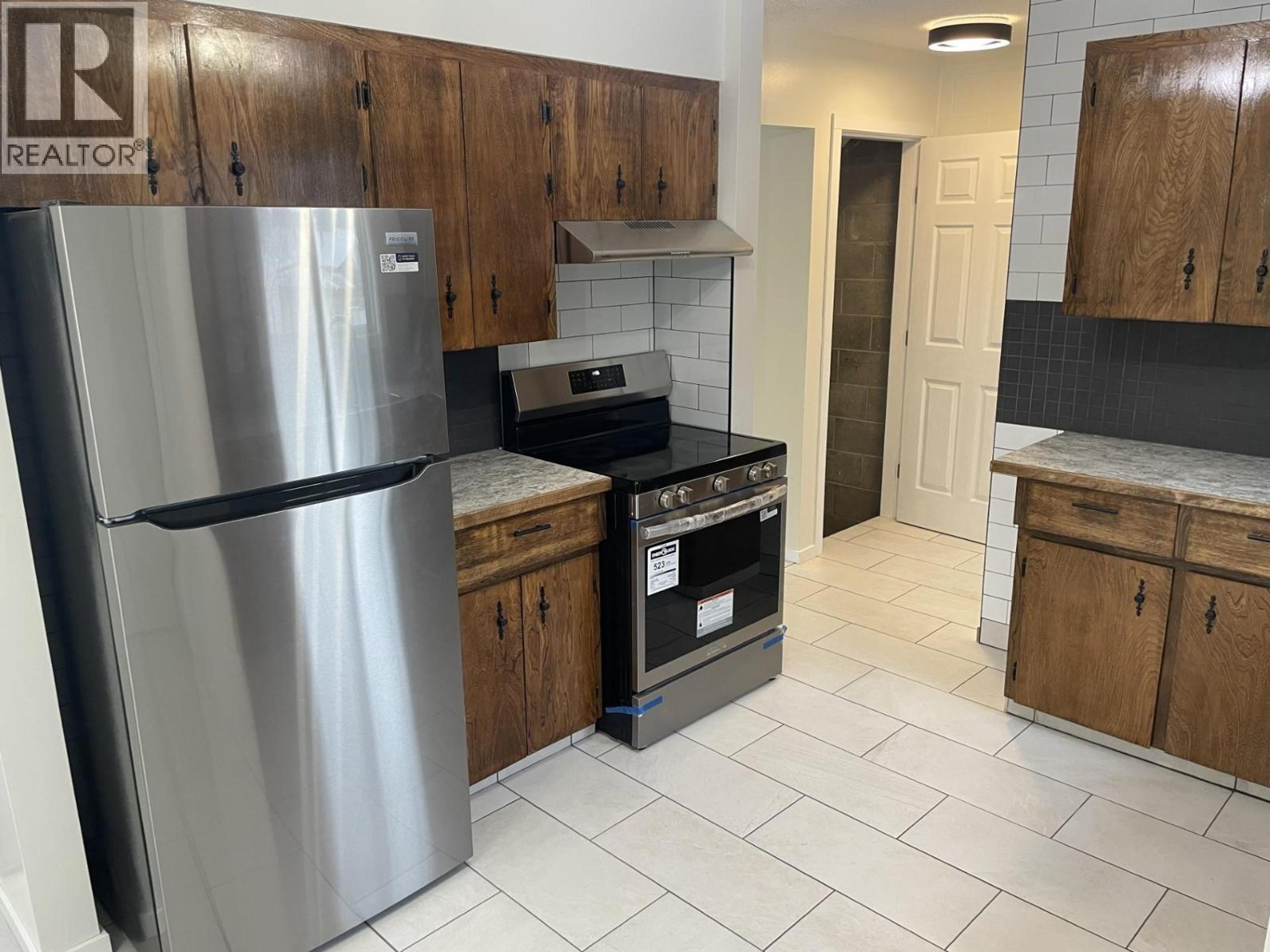 2301 PEAR STREET - 5