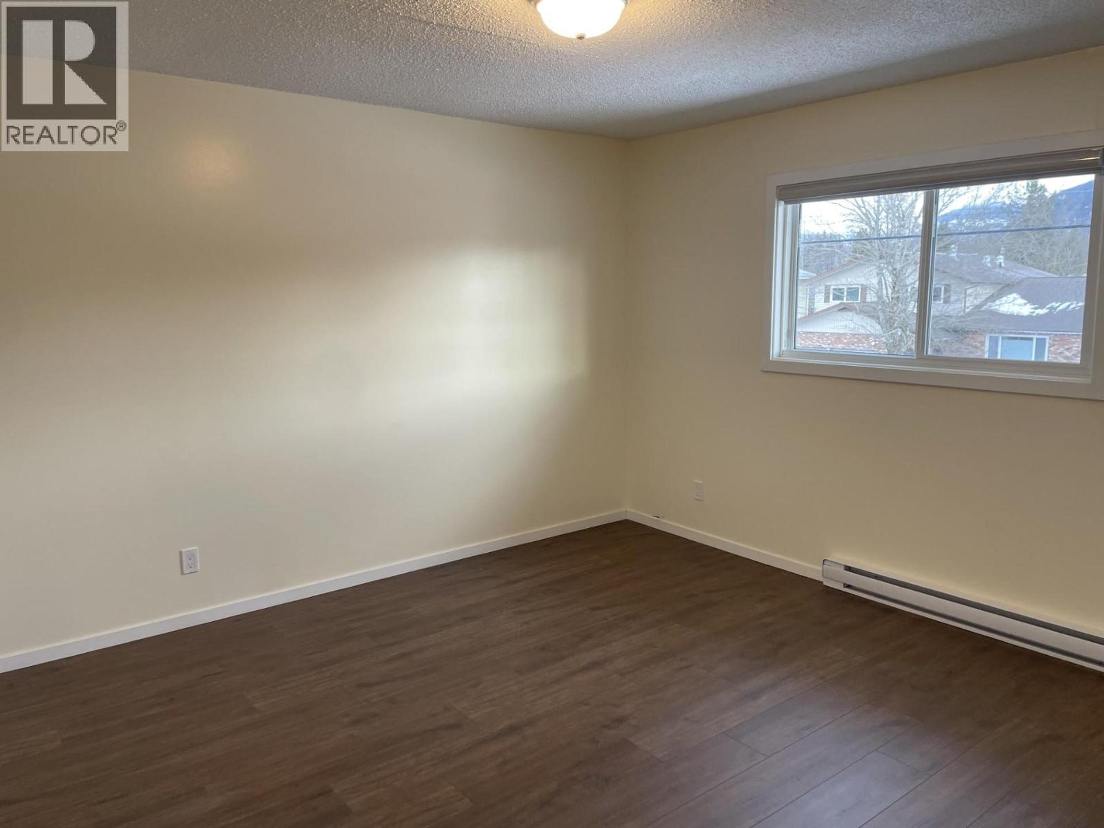 2301 PEAR STREET - 13