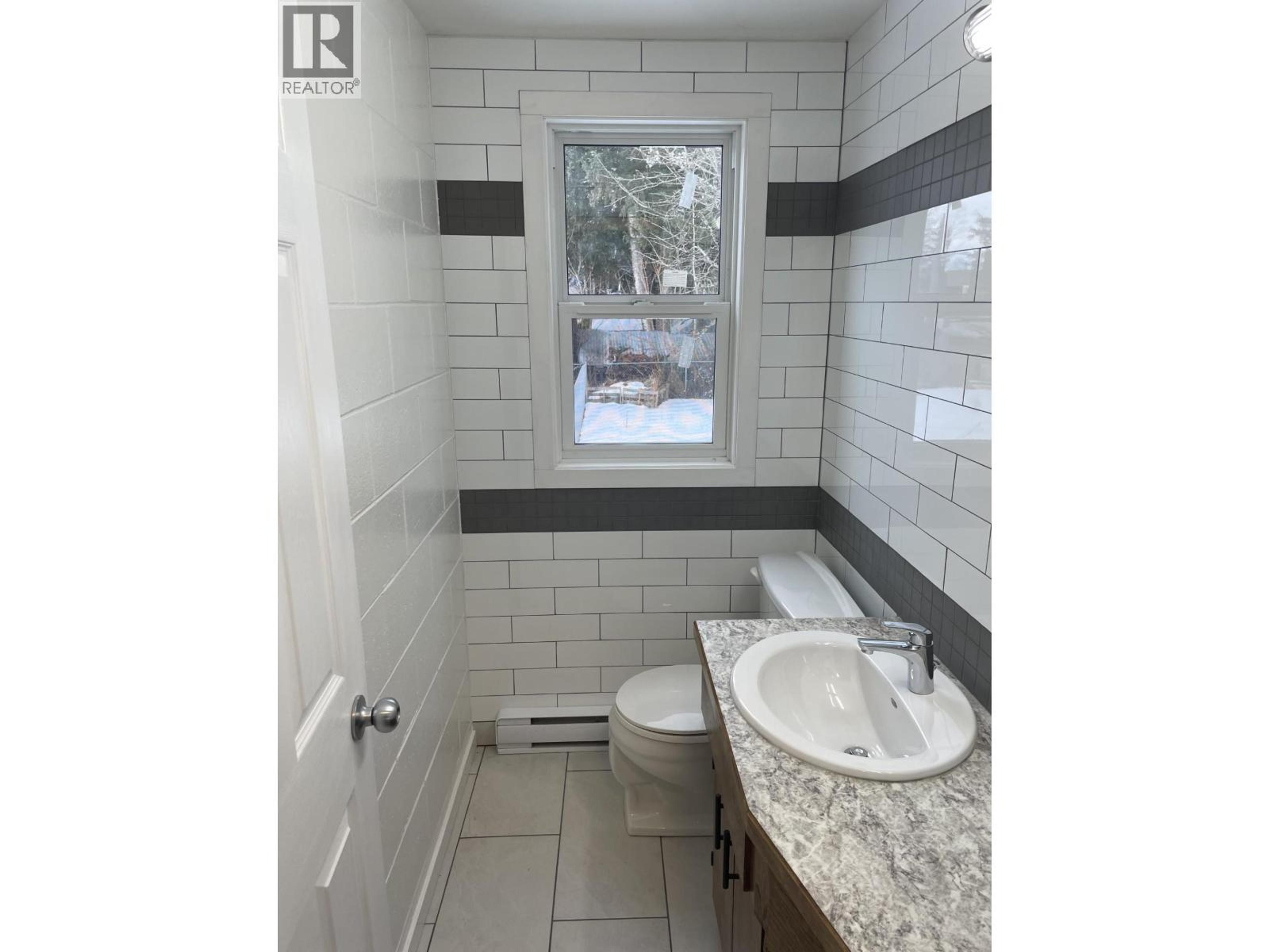 2301 PEAR STREET - 8