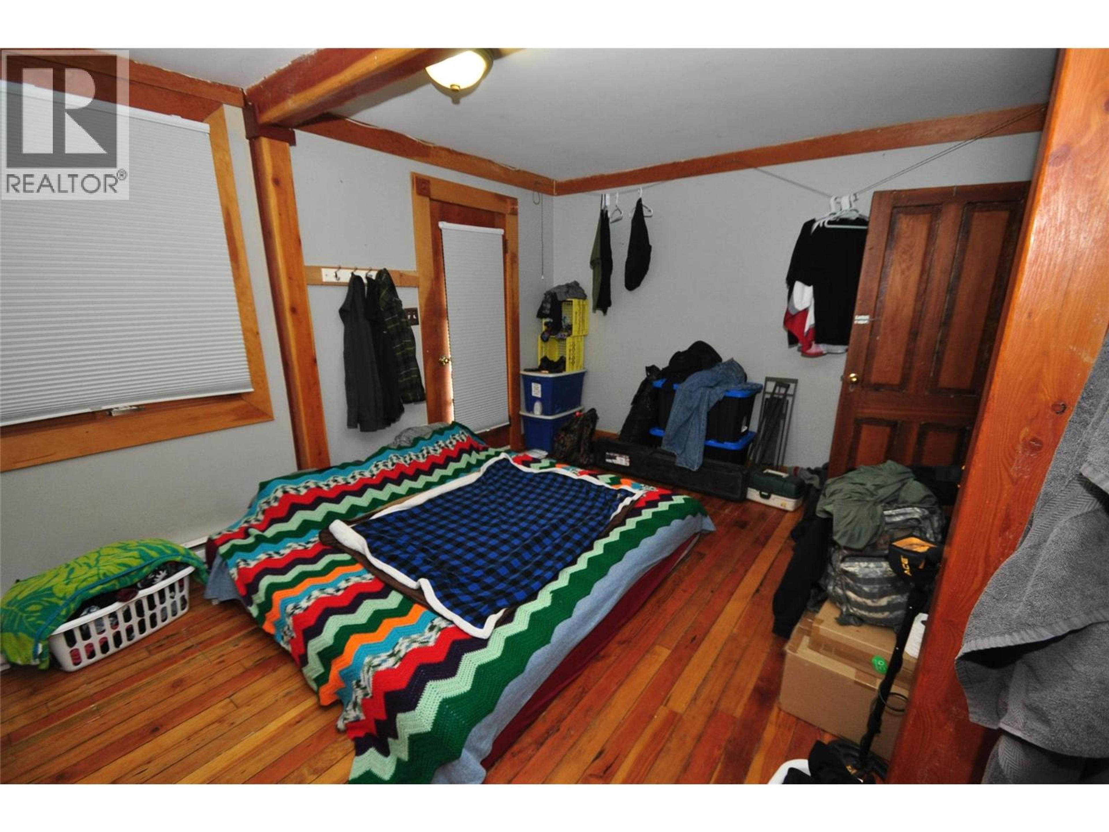 105 WASHINGTON STREET N - 14