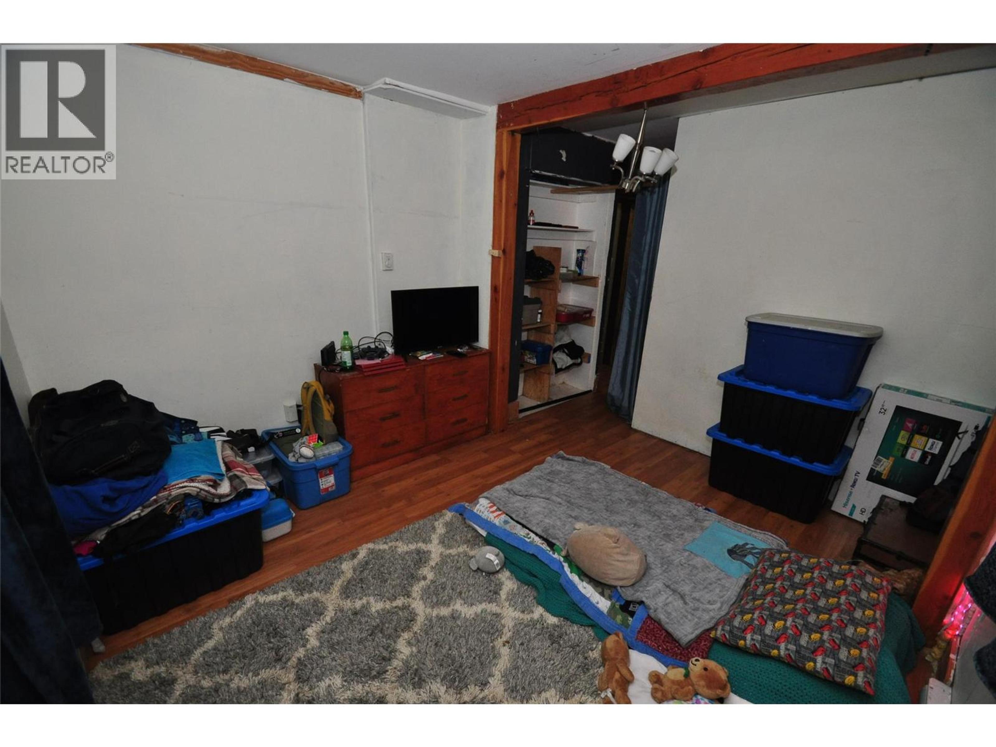 105 WASHINGTON STREET N - 17