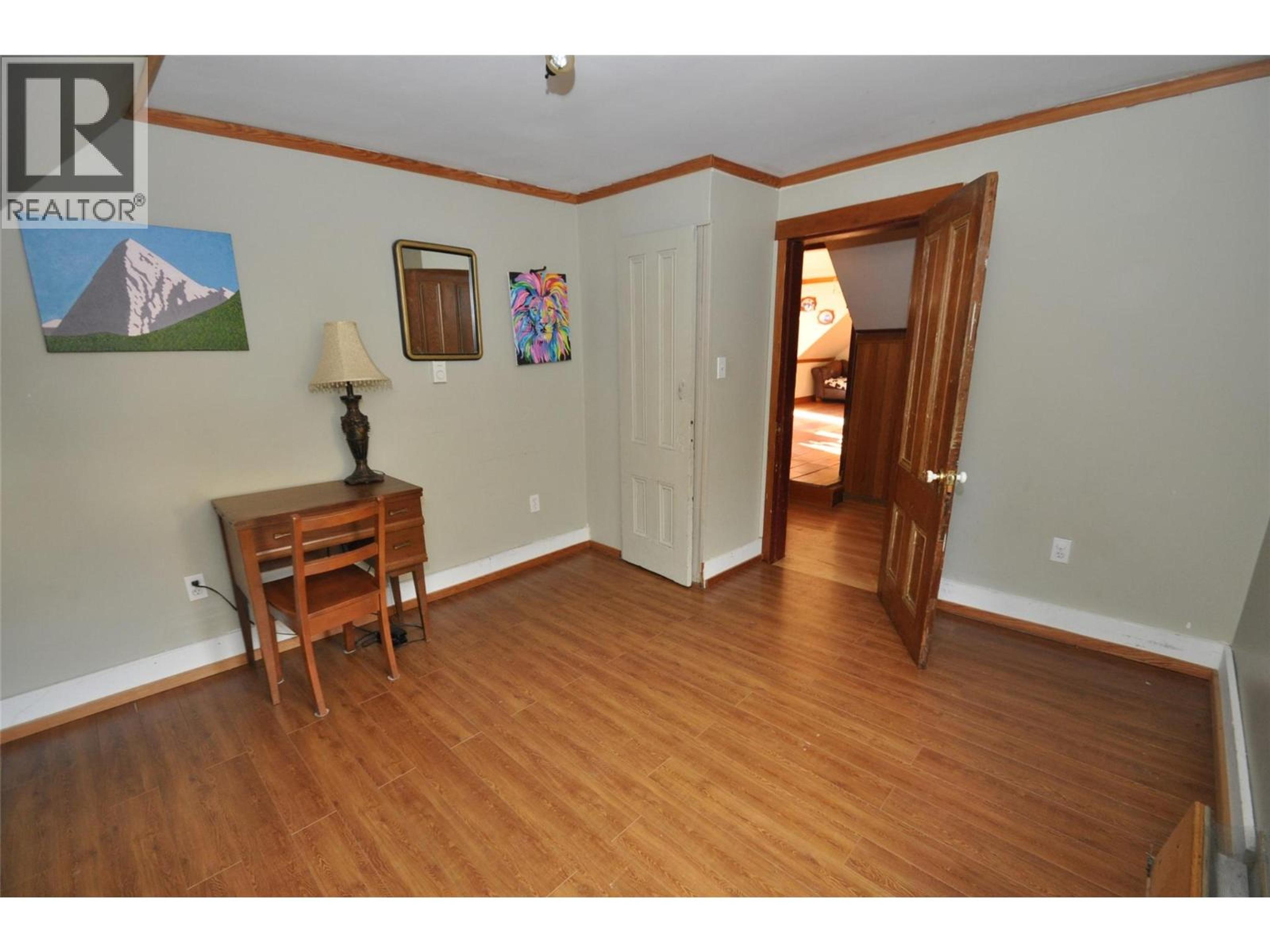 105 WASHINGTON STREET N - 37