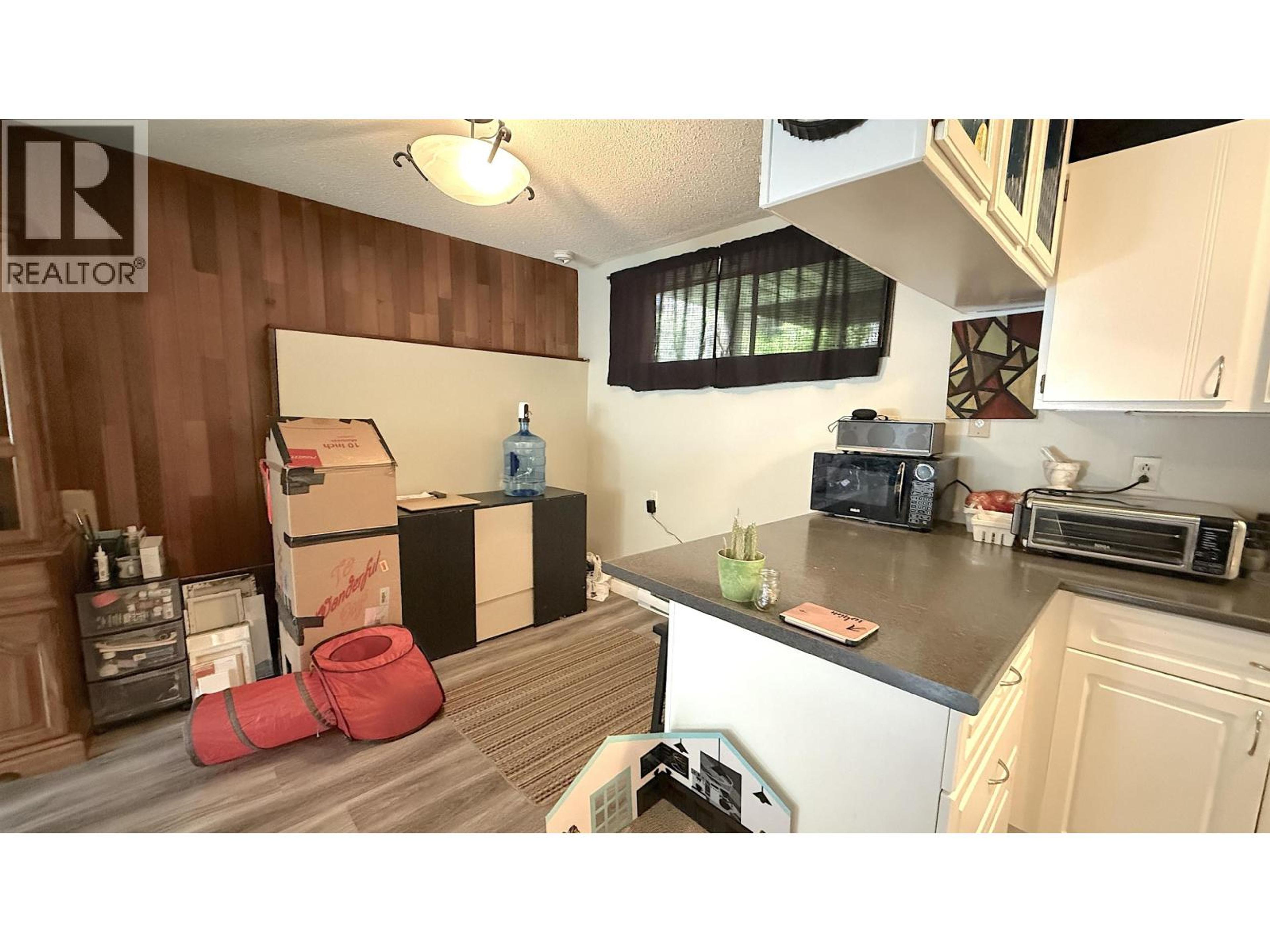 1796-1798 SLOAN AVENUE - 7