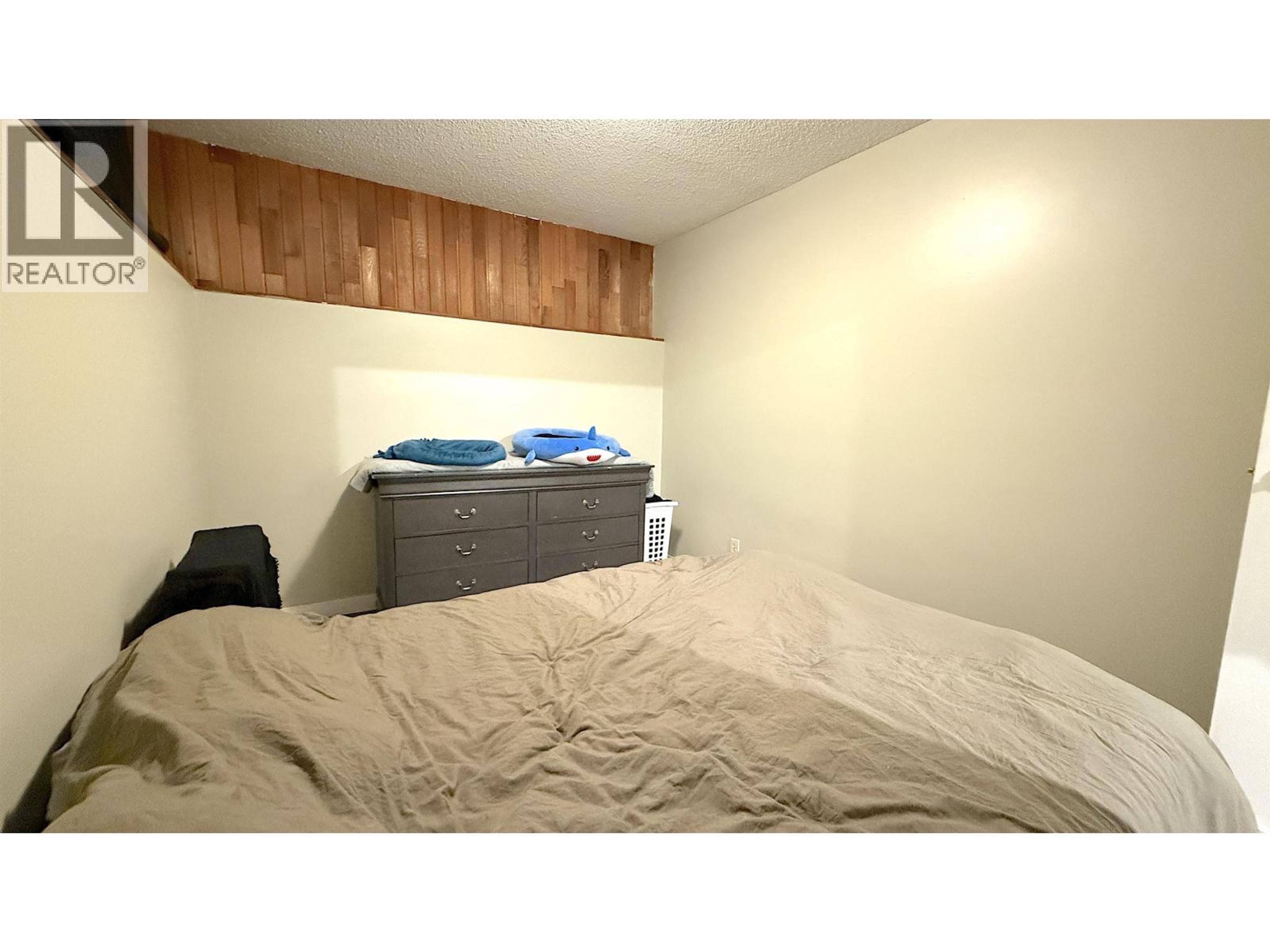 1796-1798 SLOAN AVENUE - 11