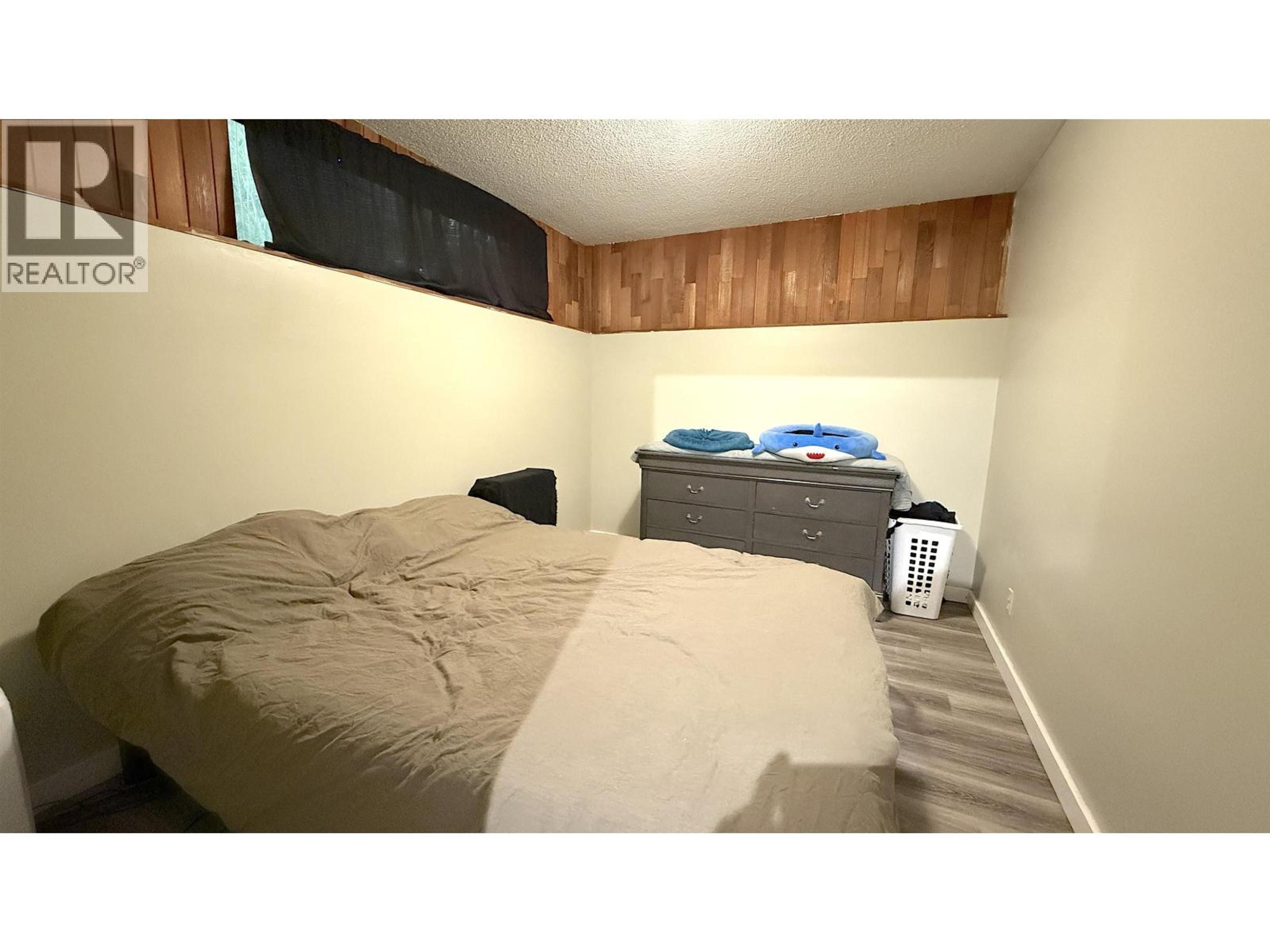 1796-1798 SLOAN AVENUE - 10