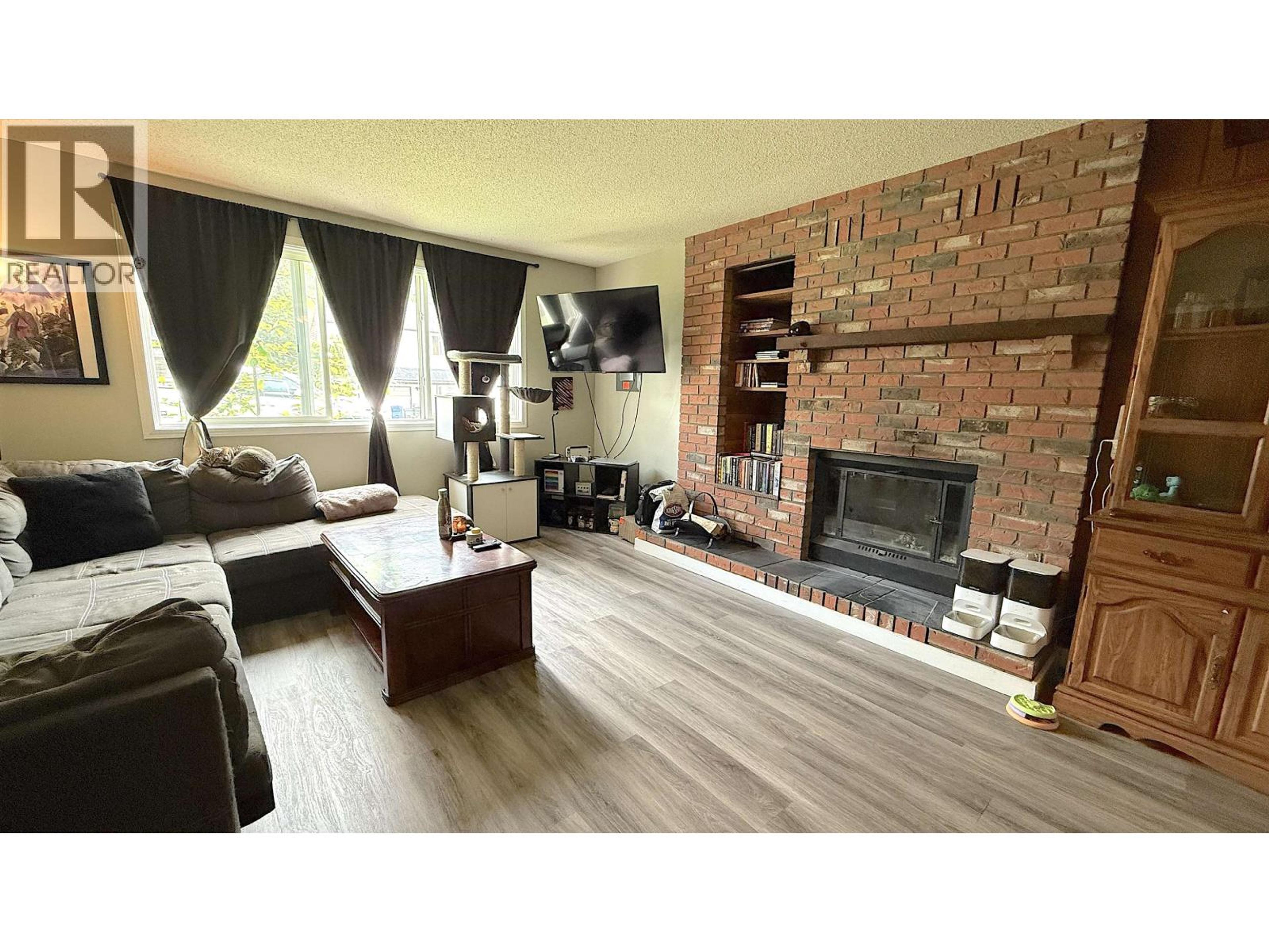 1796-1798 SLOAN AVENUE - 6