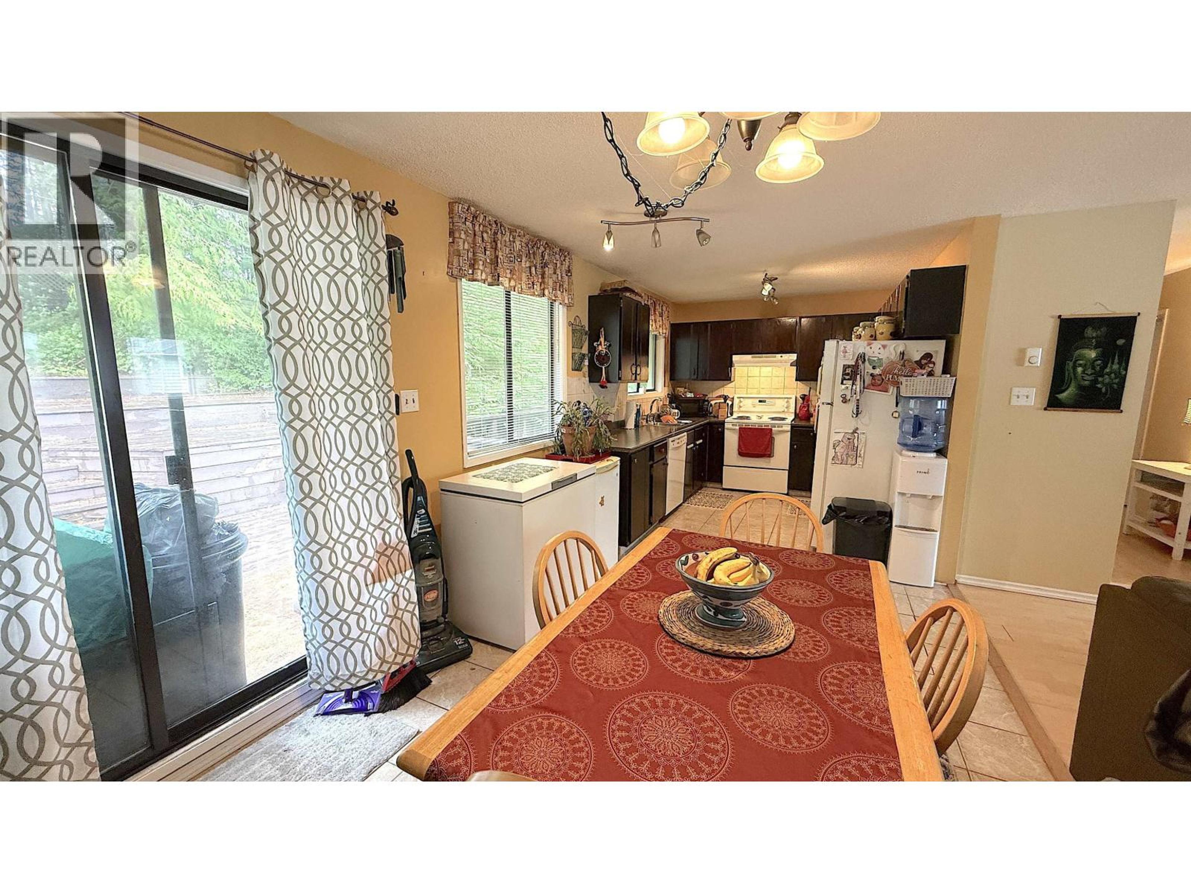 1796-1798 SLOAN AVENUE - 29