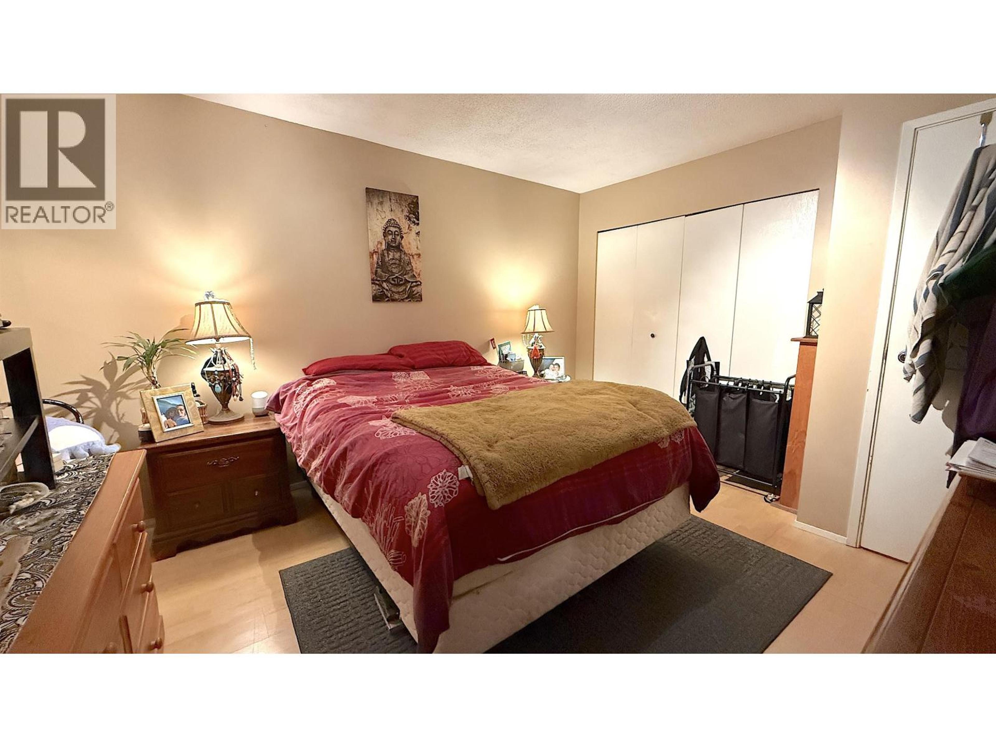 1796-1798 SLOAN AVENUE - 33