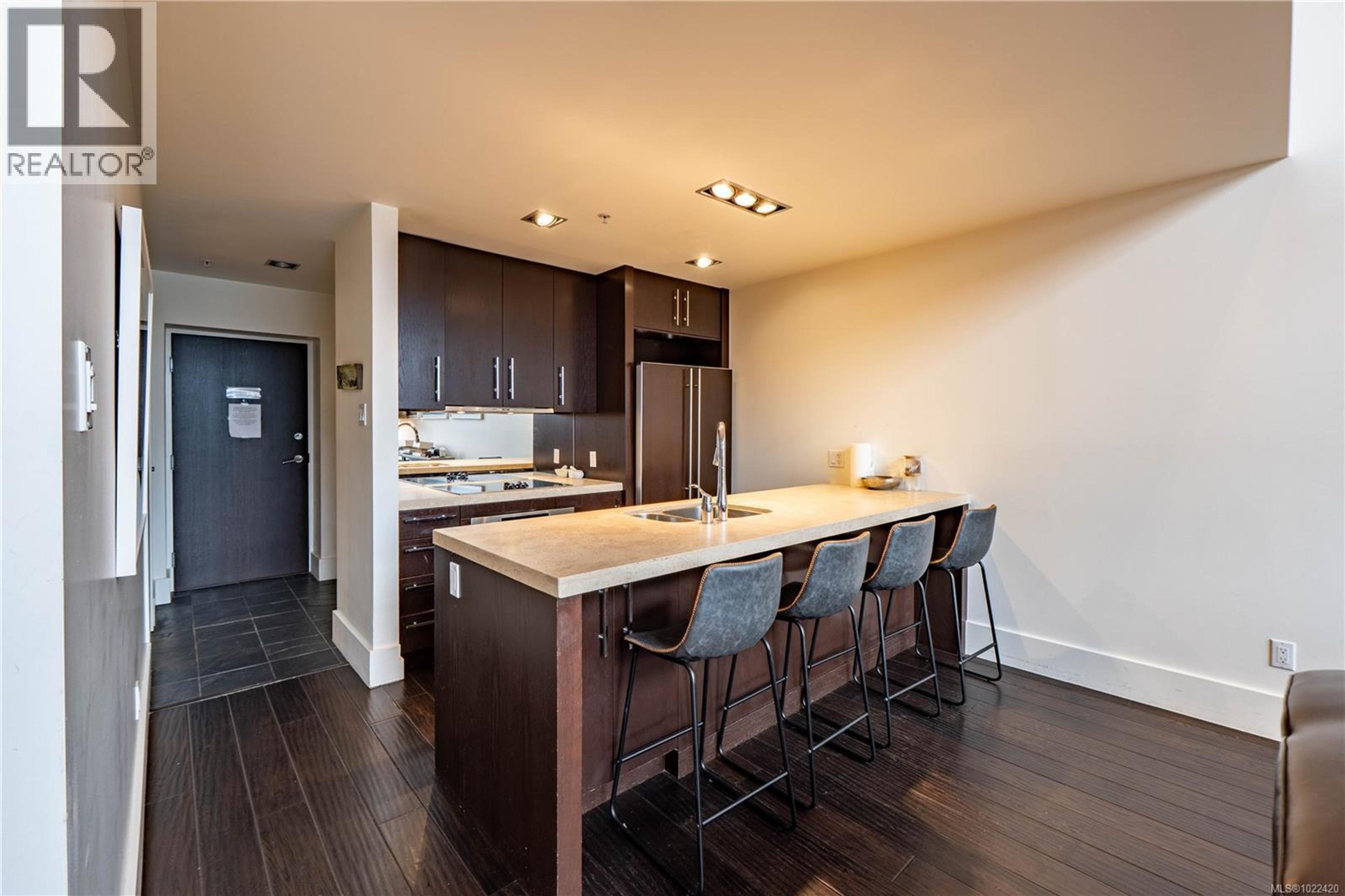 #304 368 MAIN ST - 13