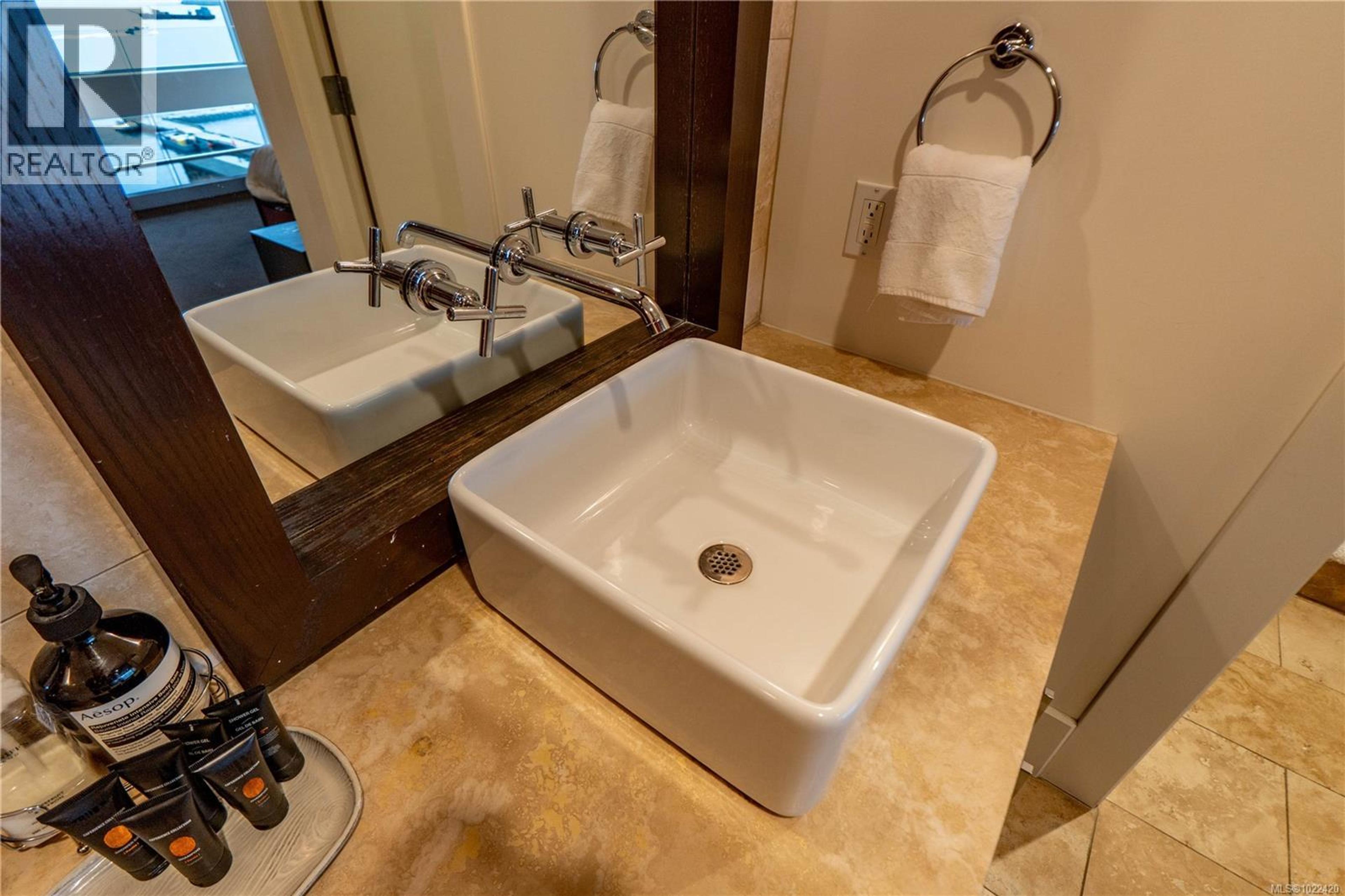 #304 368 MAIN ST - 35