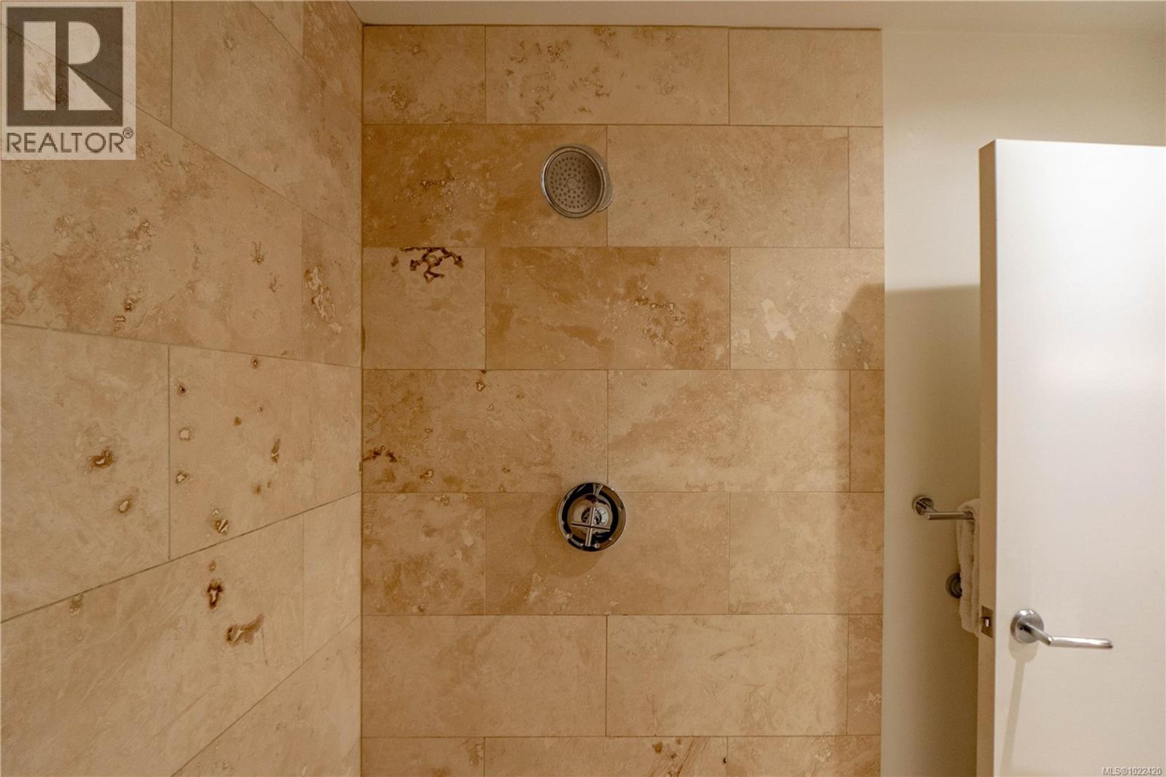 #304 368 MAIN ST - 38